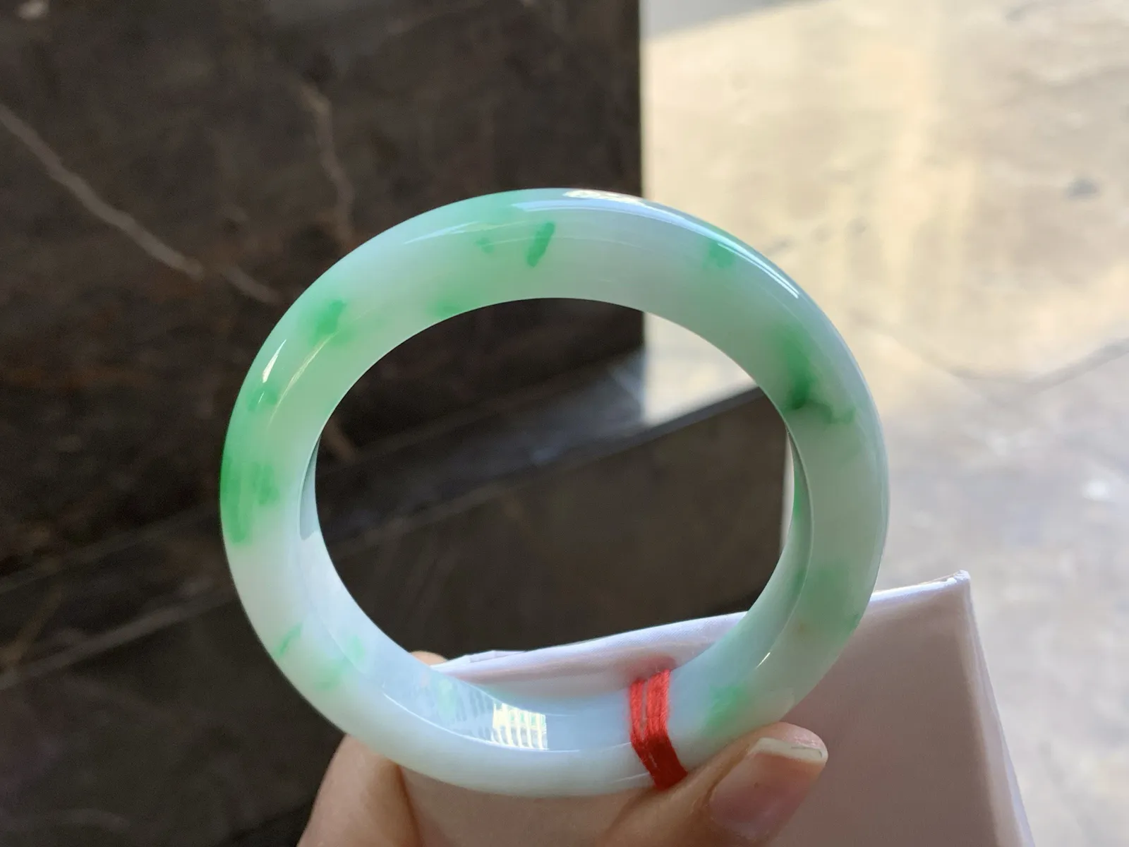 56.5-12-10.1毫米

飘绿手镯^_^清新 色阳