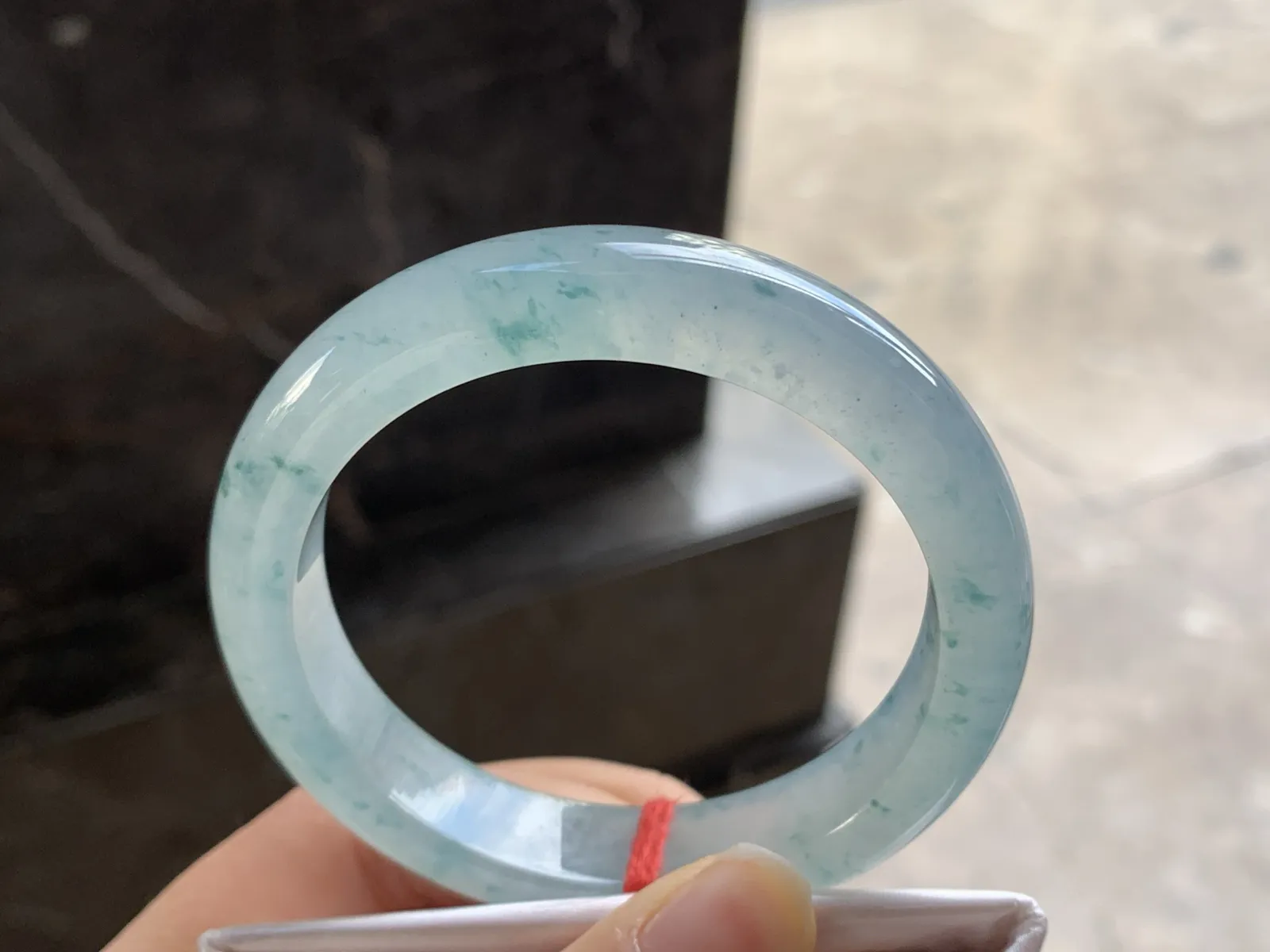 54.5-12.3-8.3

冰种蓝花手镯^_^通透