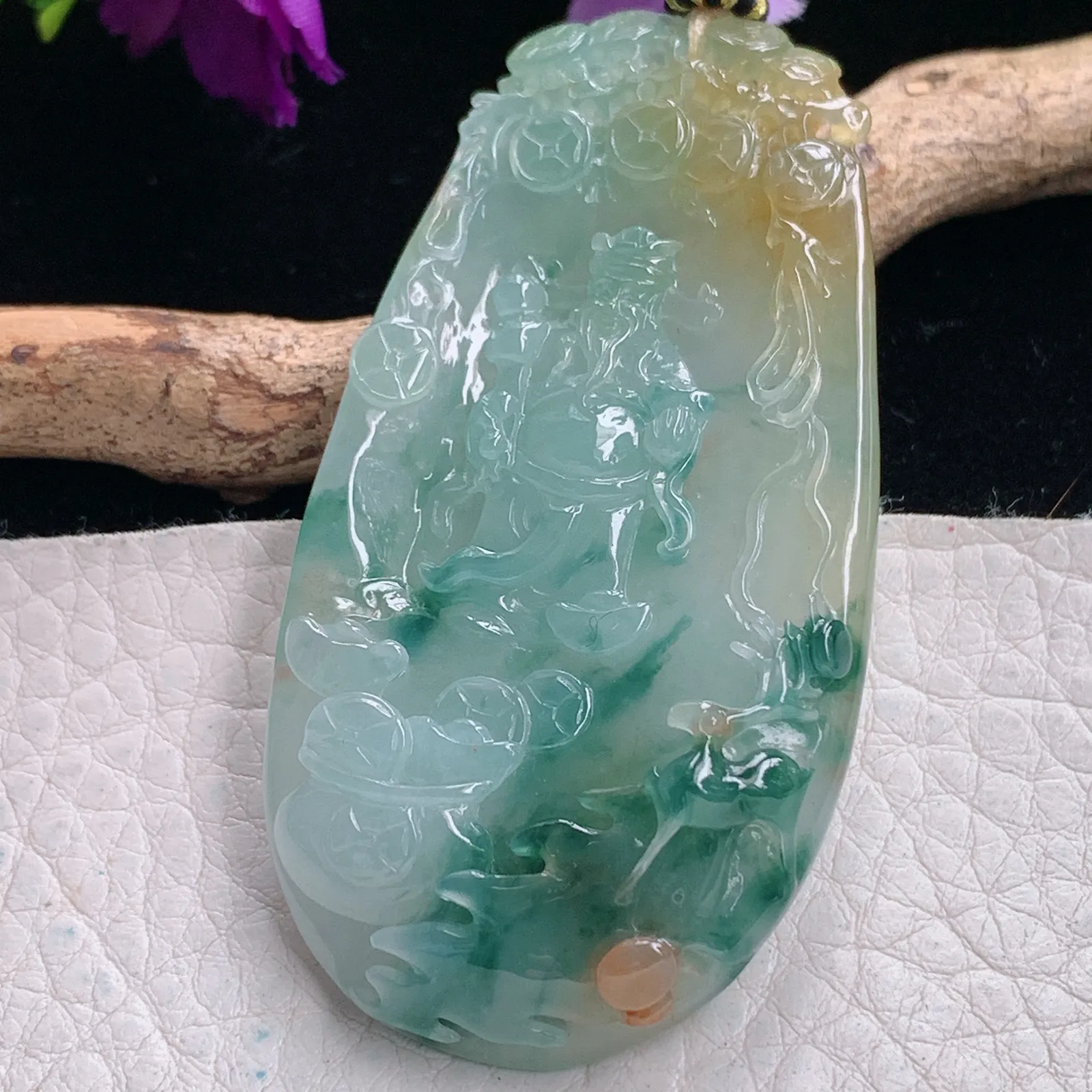 yl实拍65*33.5*9.5缅甸翡翠俏色巧雕山水财神 一路发财玉吊坠 玉挂坠