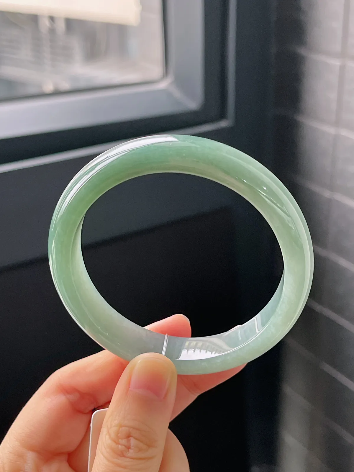 正圈56圈口，翡翠糯化种半山水手镯