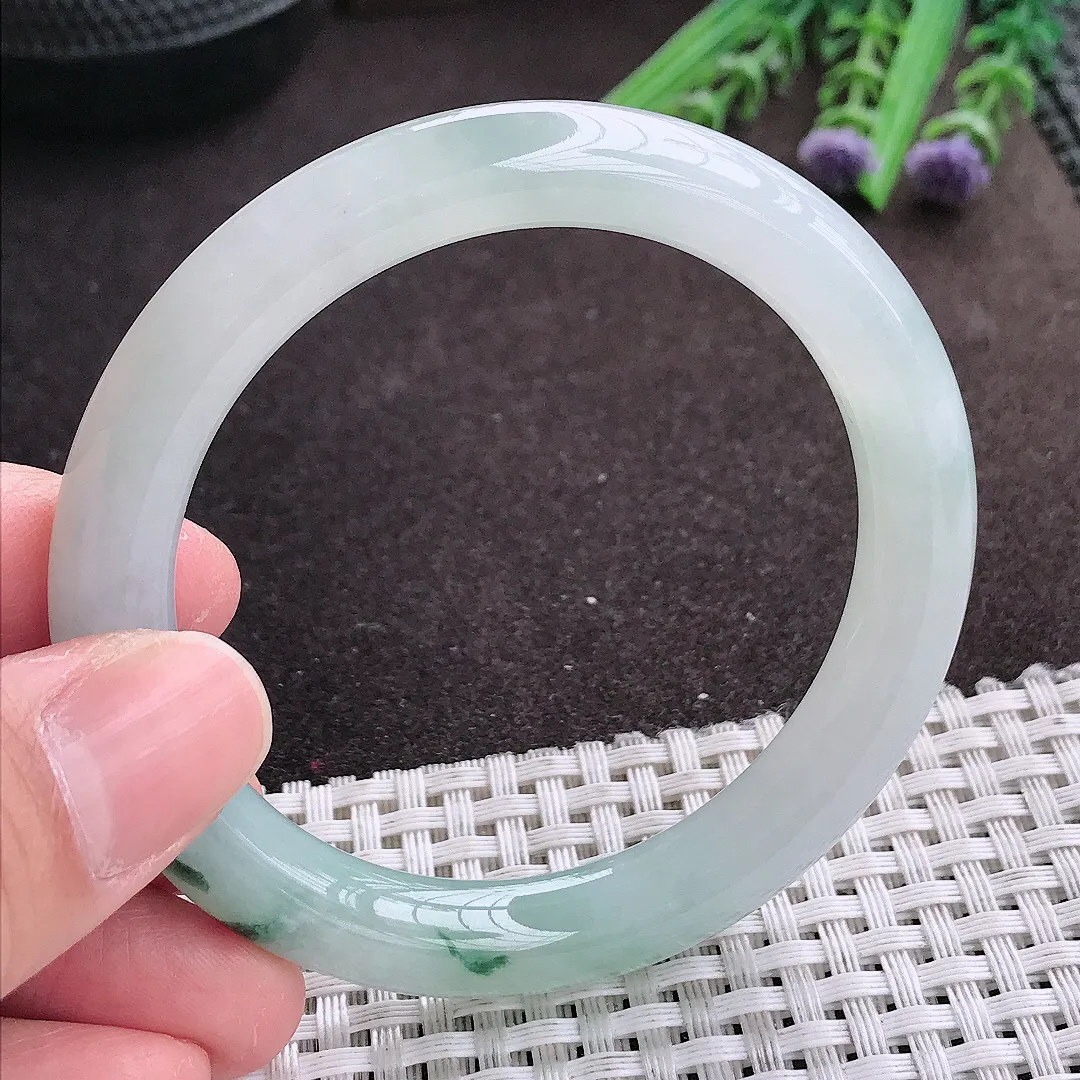 实拍A货翡翠53.5/9老坑冰胶水灵飘花圆条手镯翡翠玉镯女款