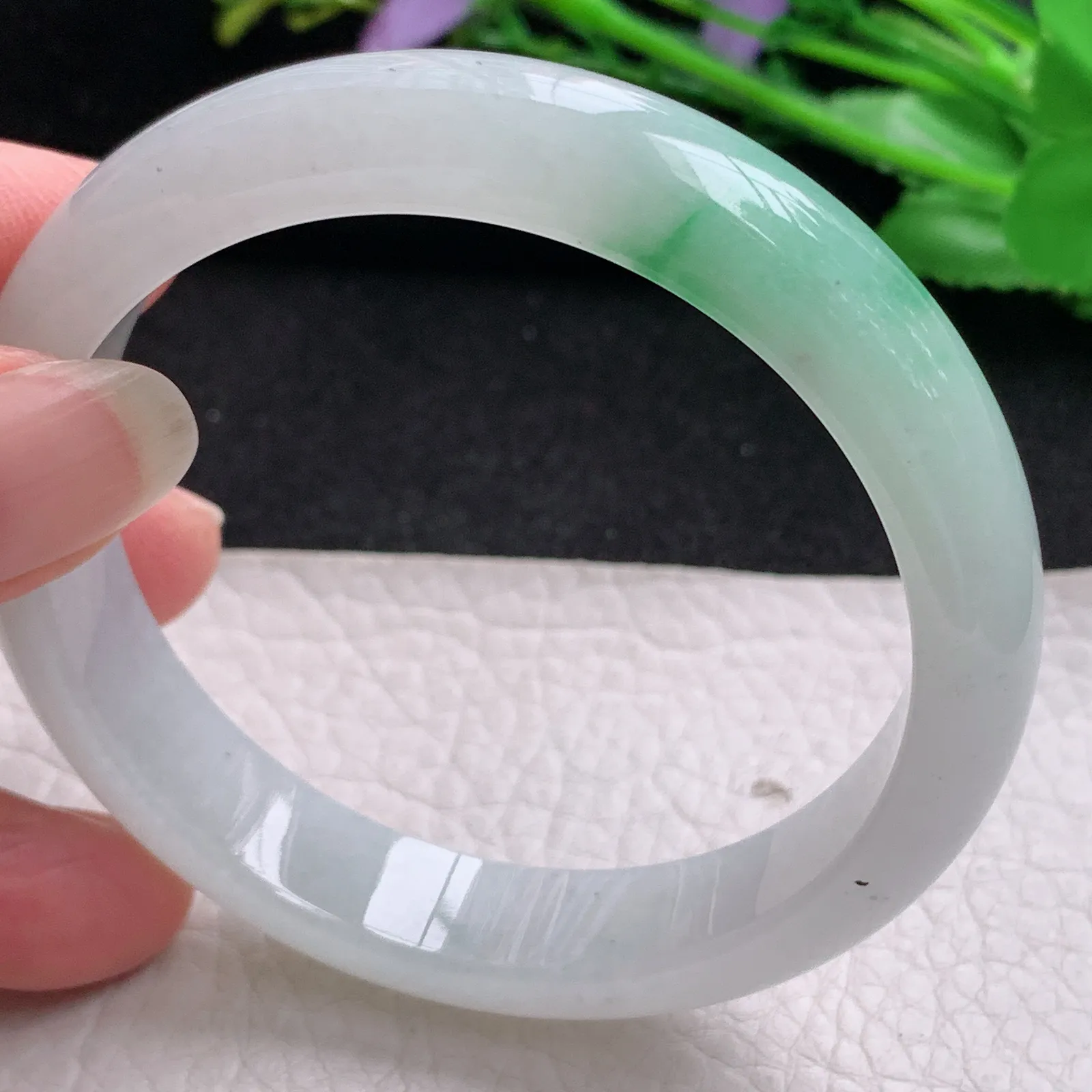 js实拍57*12.3*7.3平安镯 缅甸翡翠精美冰飘绿花宽边玉手镯 玉手环