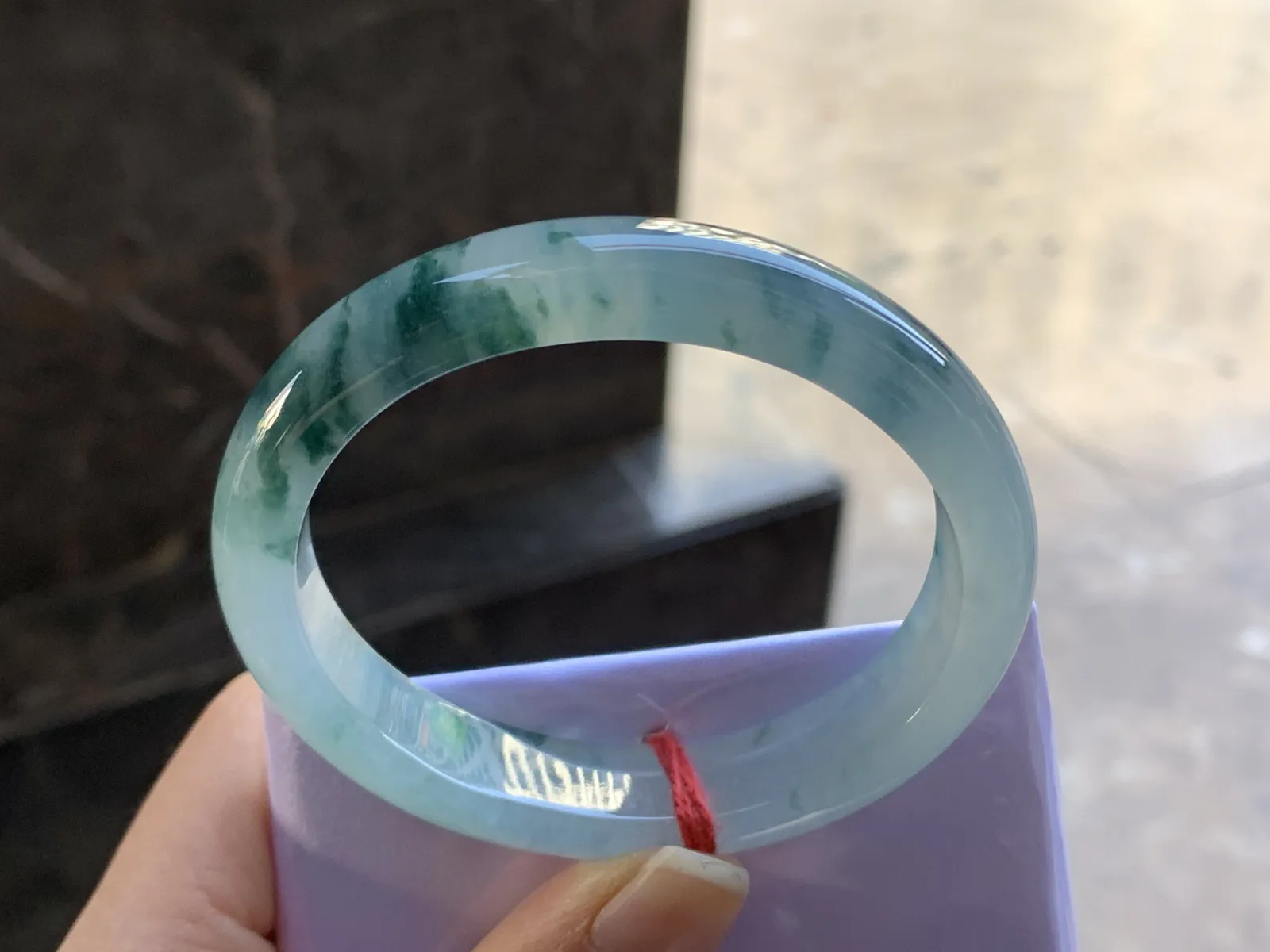 56.5-12.5-7.6

蓝花贵妃手镯^_^飘花浓郁 正圈54可以带