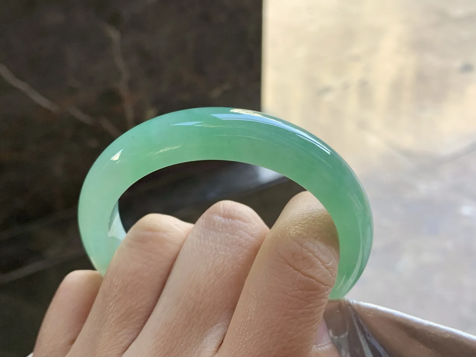 53-12-7.7

冰晴水手镯^_^鲜艳好看