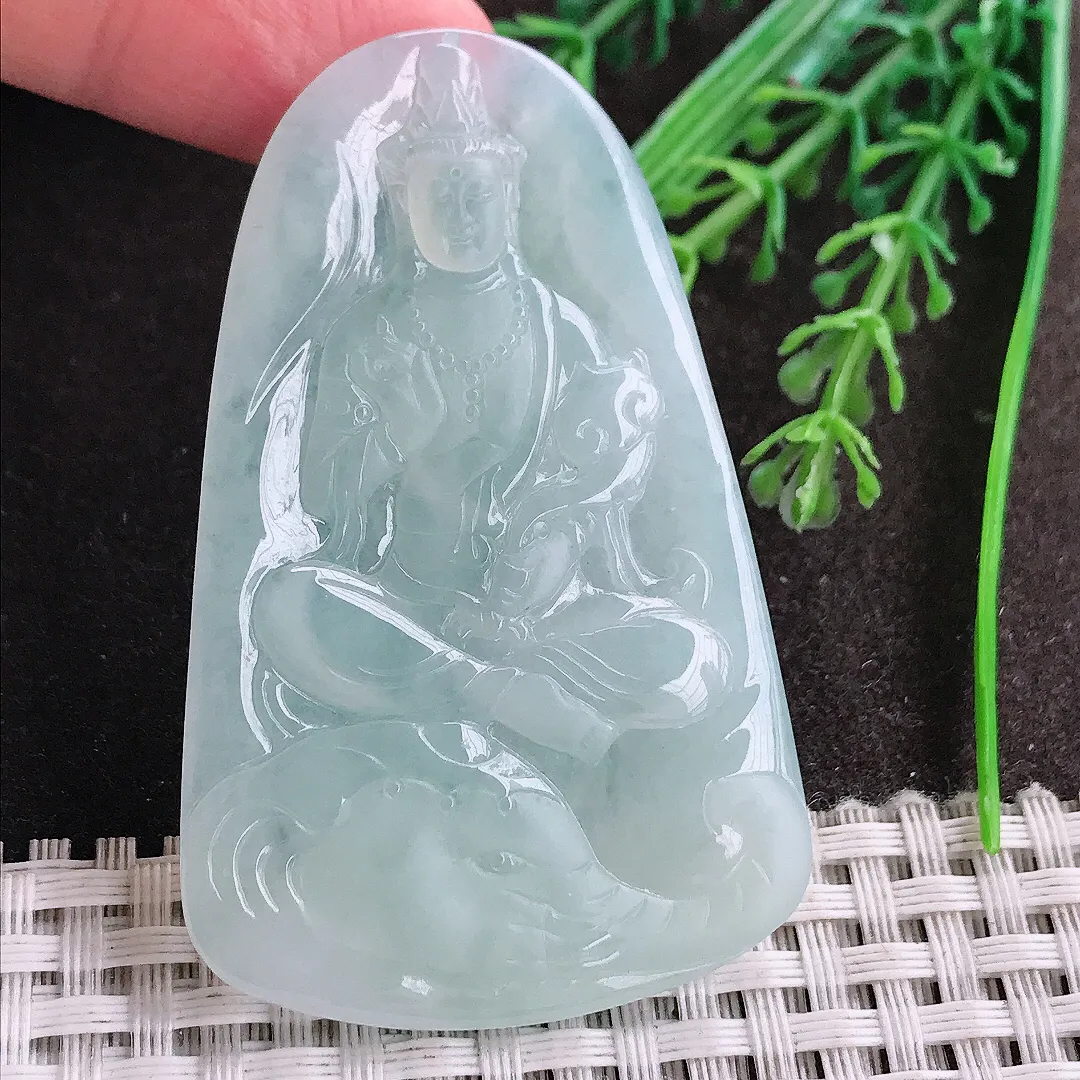 实拍A货翡翠61/38.5/4.3老坑秀气冰胶普贤菩萨吊坠翡翠挂件