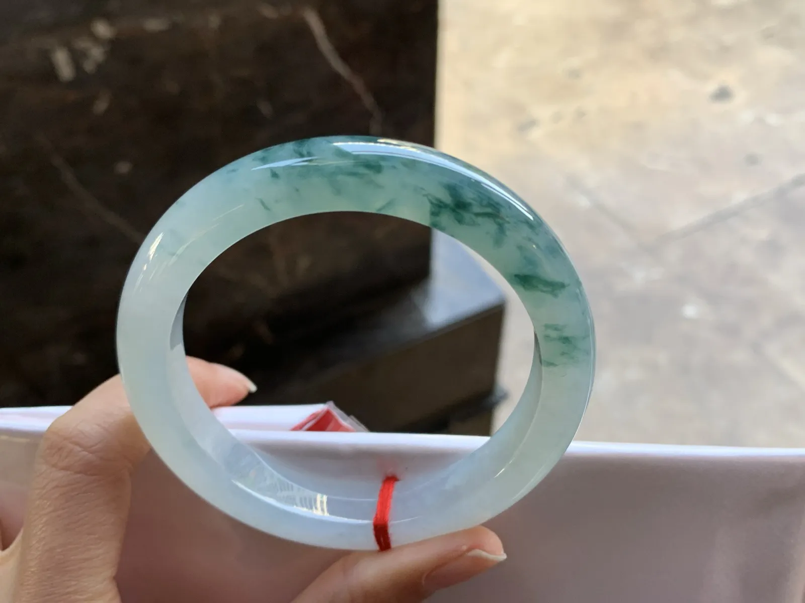 60-12-9.6

蓝花大圈手镯^_^飘花浓郁