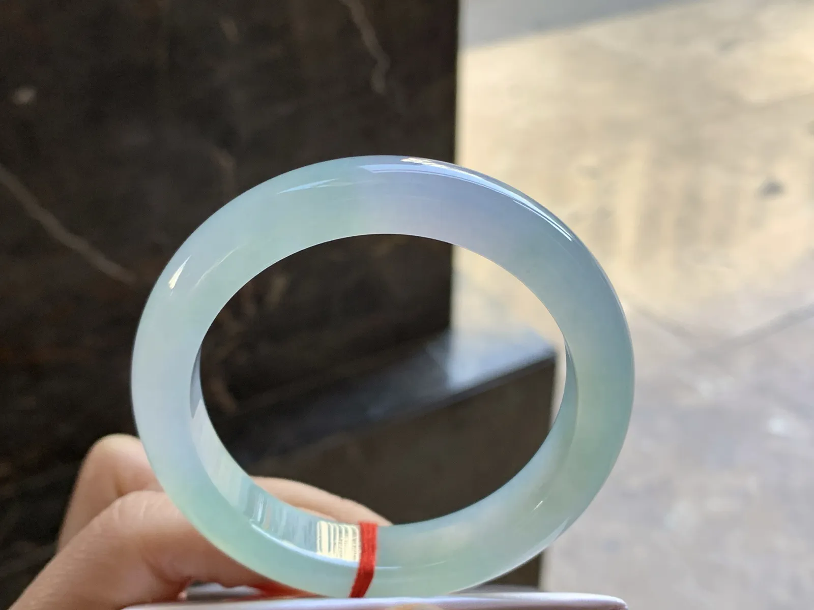 55.5-12-9.1

冰种淡春彩手镯^_^水润 清新