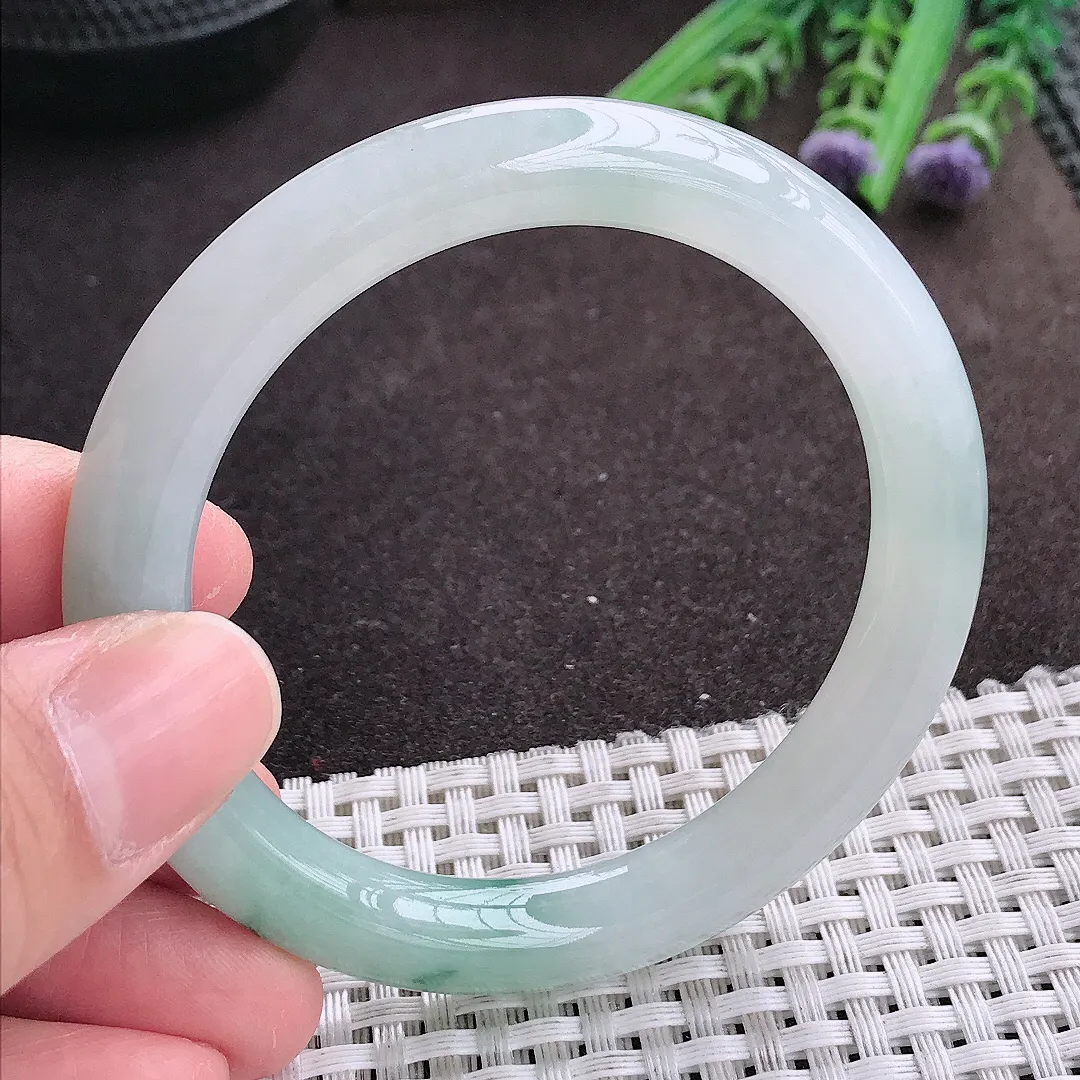 实拍A货翡翠53.5/9老坑冰胶水灵飘花圆条手镯翡翠玉镯女款