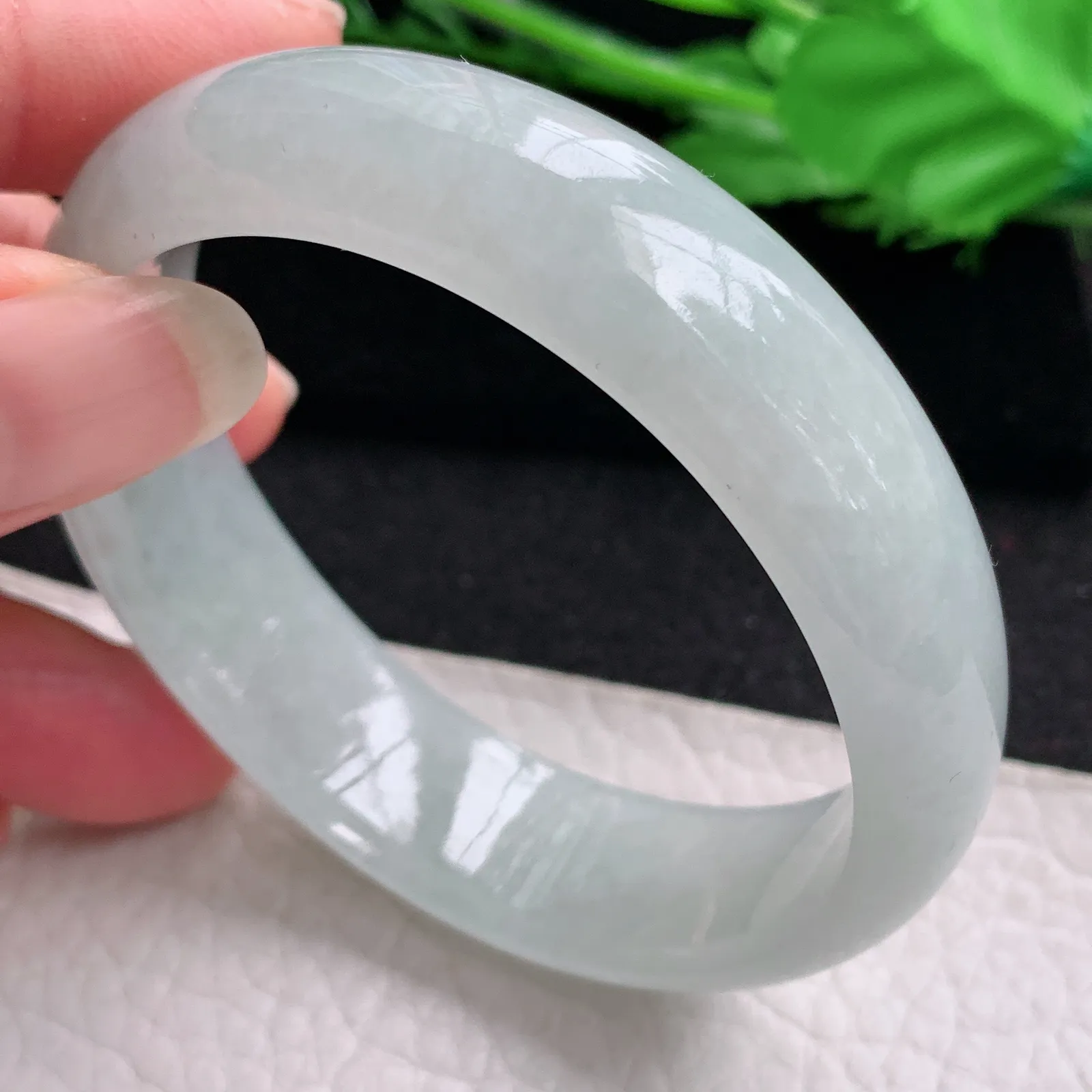 ee实拍56.5*52*15.2*7轮胎贵妃镯 缅甸翡翠精美冰甜绿椭形宽边玉手镯