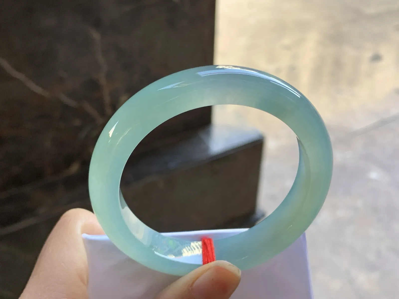 54.5-12.4-8.2

冰蓝手镯^_^水润 清新