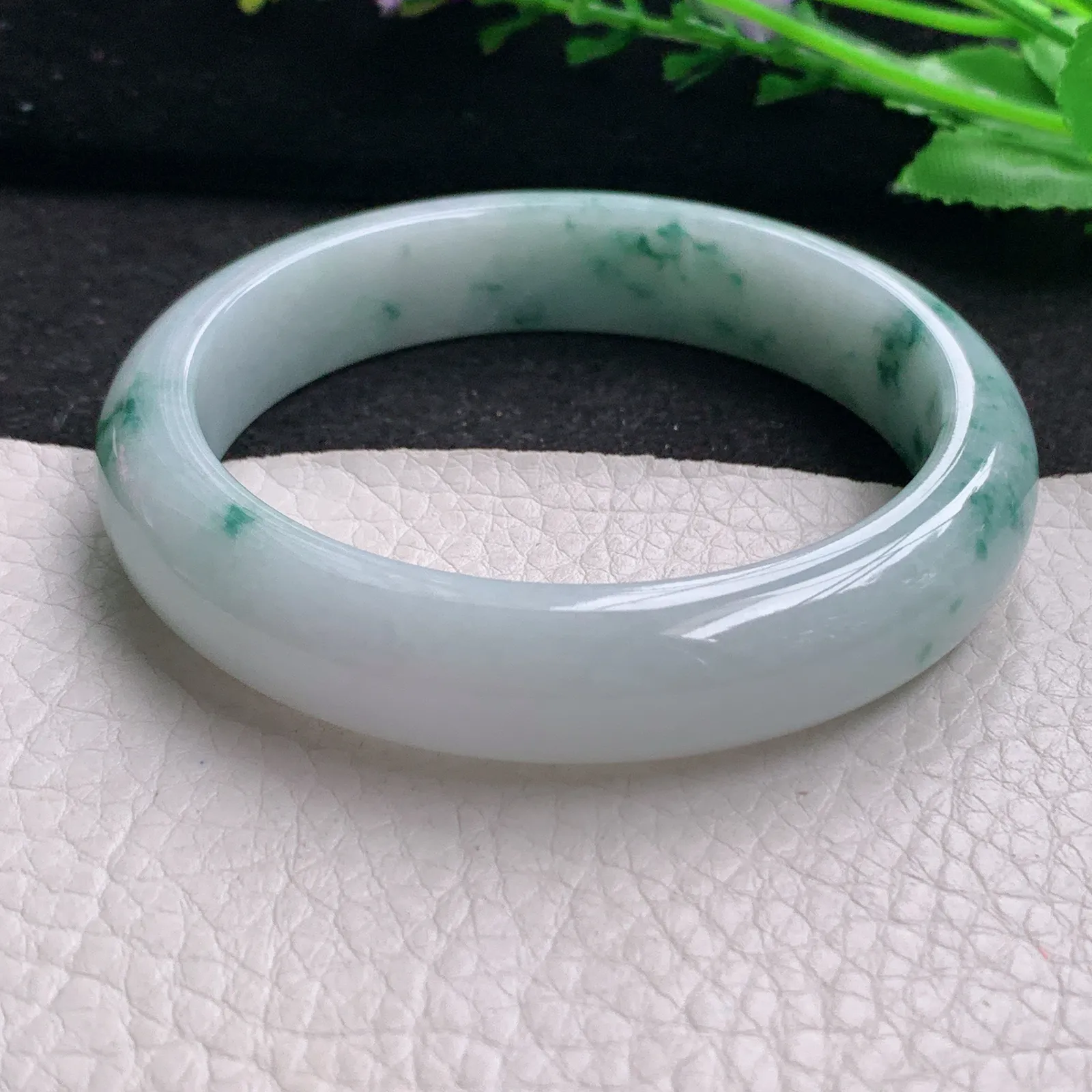 js实拍58*12.8*8平安镯 缅甸翡翠精美水润飘花宽边玉手镯 玉手环