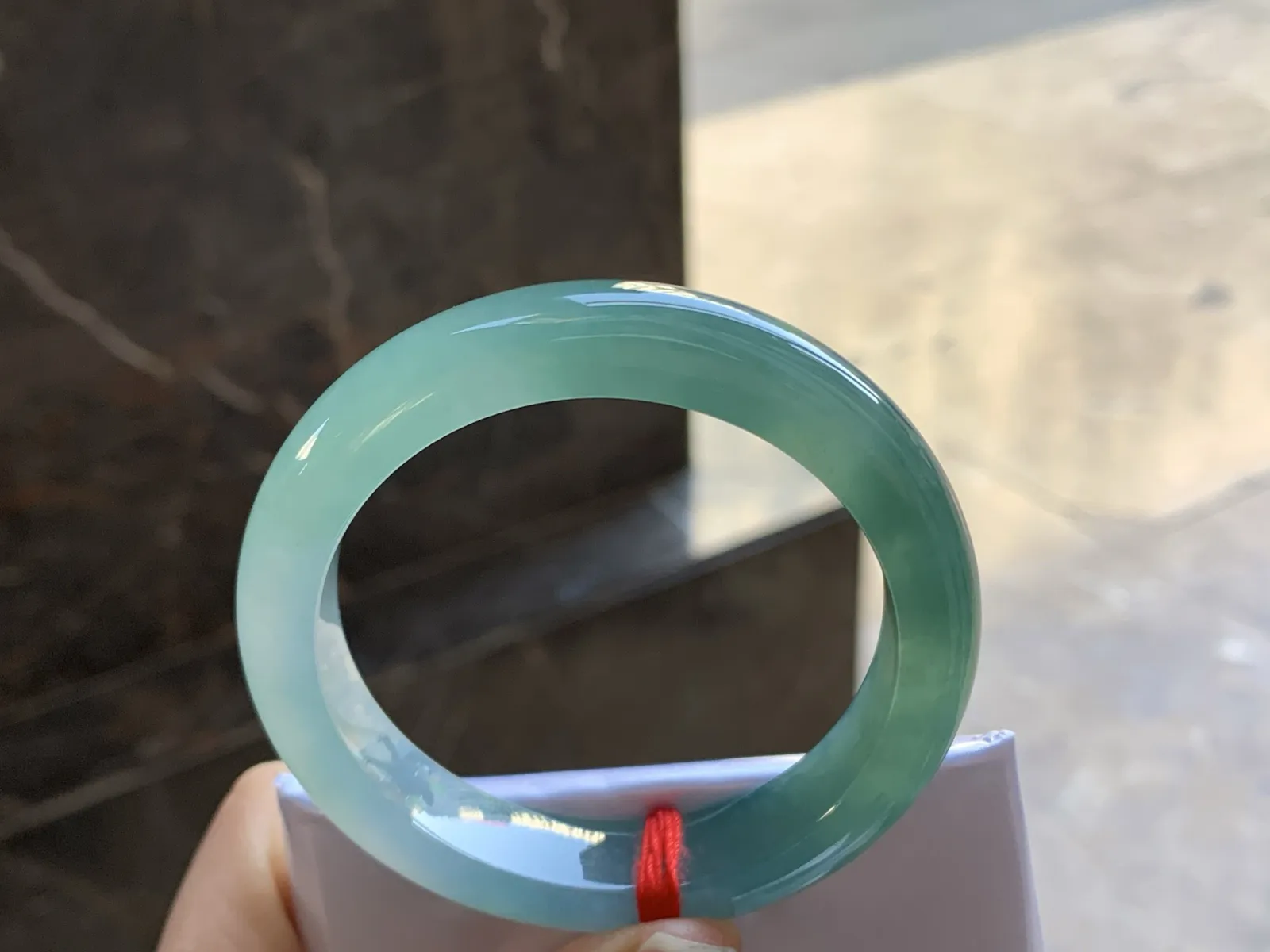 52.5-11.8-8.5

蓝水手镯^_^鲜艳 起光 料子油润