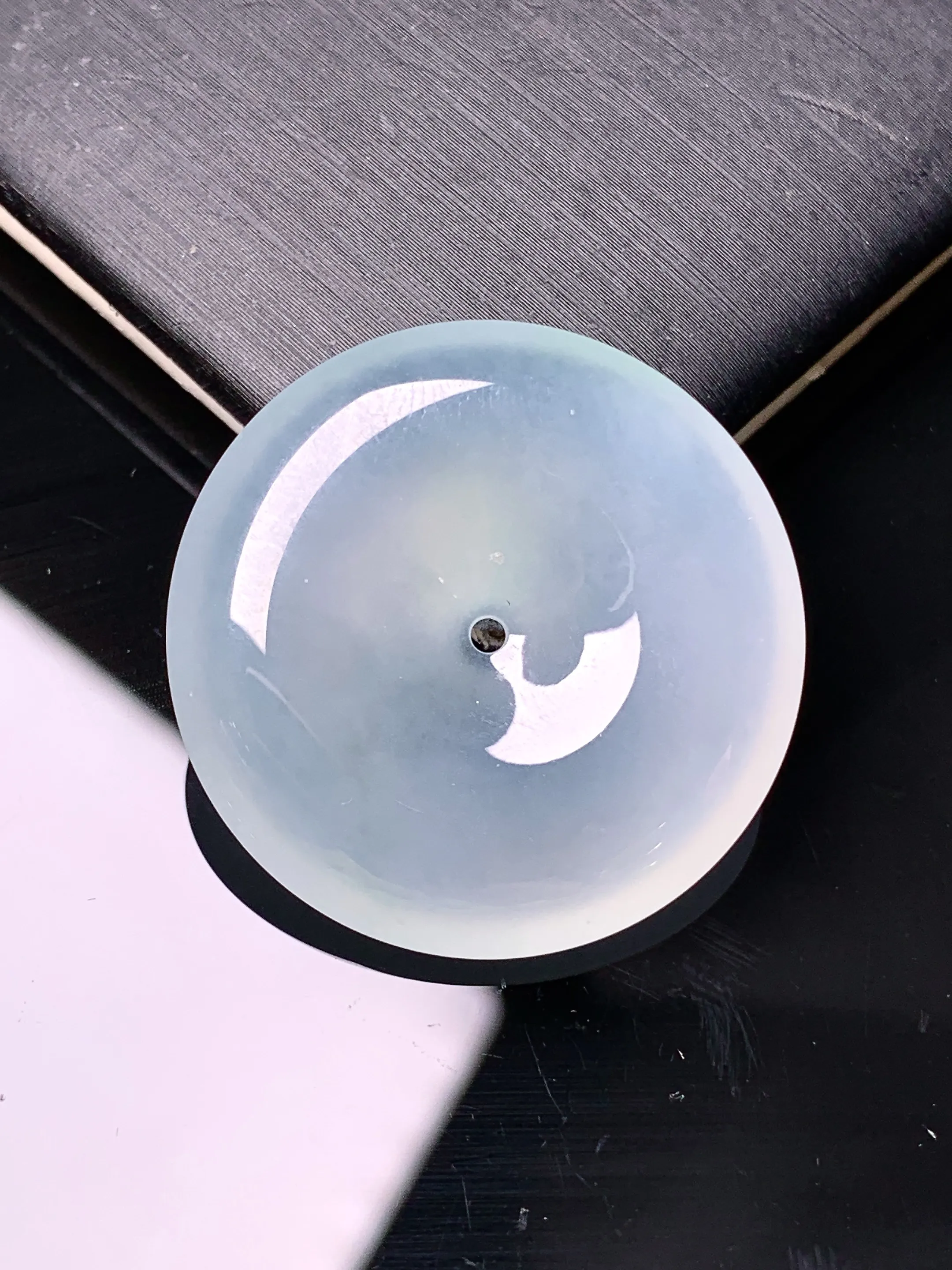 冰种平安扣吊坠 玉质细腻 色泽艳丽清新 整体尺寸28*6