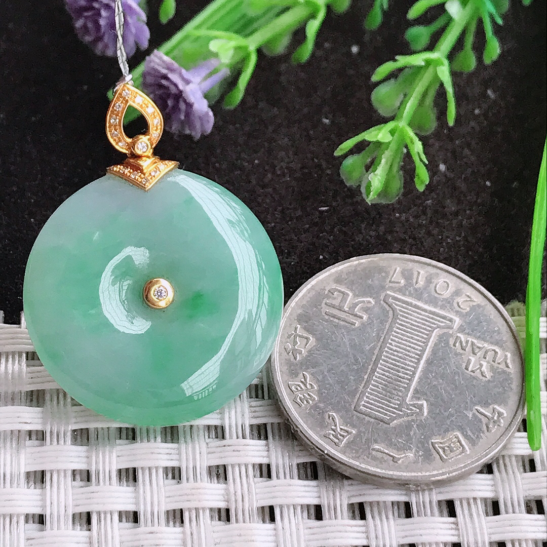 实拍A货翡翠24.3/6老坑18k金镶嵌油润飘绿平安扣吊坠翡翠挂件