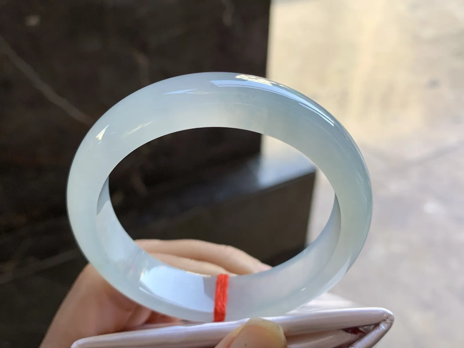 53-12.8-7.8毫米

冰种手镯^_^白冰 种水清透