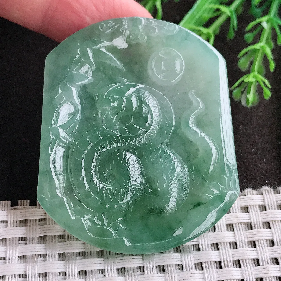 实拍A货翡翠51/43.3/5老坑冰胶水灵冰晴满绿生肖蛇牌吊坠翡翠挂件