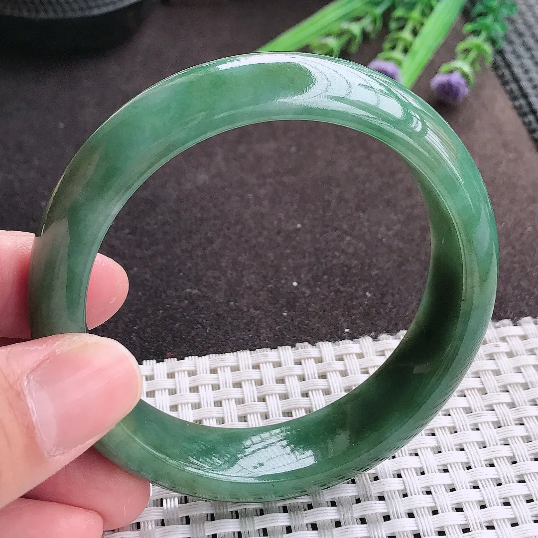 实拍A货翡翠57.8/16/8.8老坑精美温润满色油绿手镯宽边轮胎镯女款