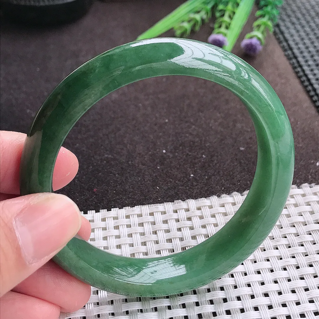 实拍A货翡翠58.8/13.5/8.5老坑精美温润满油绿手镯宽边翡翠玉镯女款