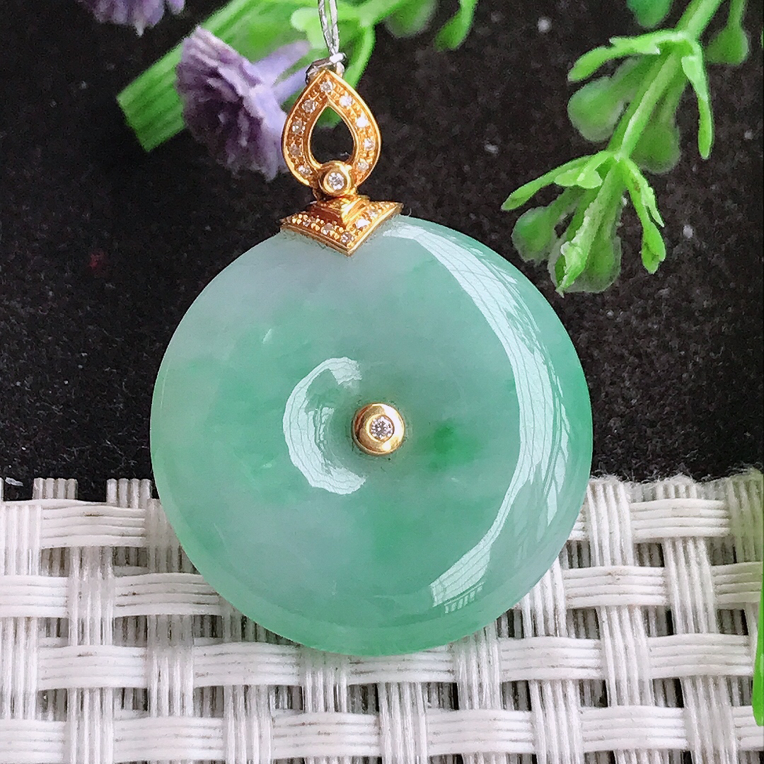 实拍A货翡翠24.3/6老坑18k金镶嵌油润飘绿平安扣吊坠翡翠挂件