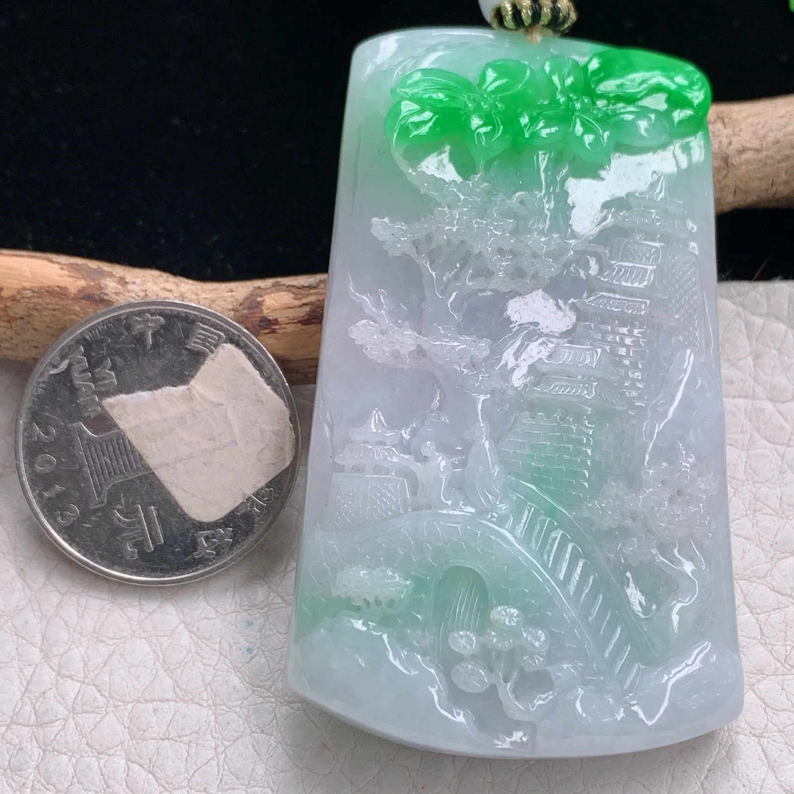 yl实拍63*36.3*13缅甸翡翠精雕白底青山水 大好河山玉吊坠 玉挂坠