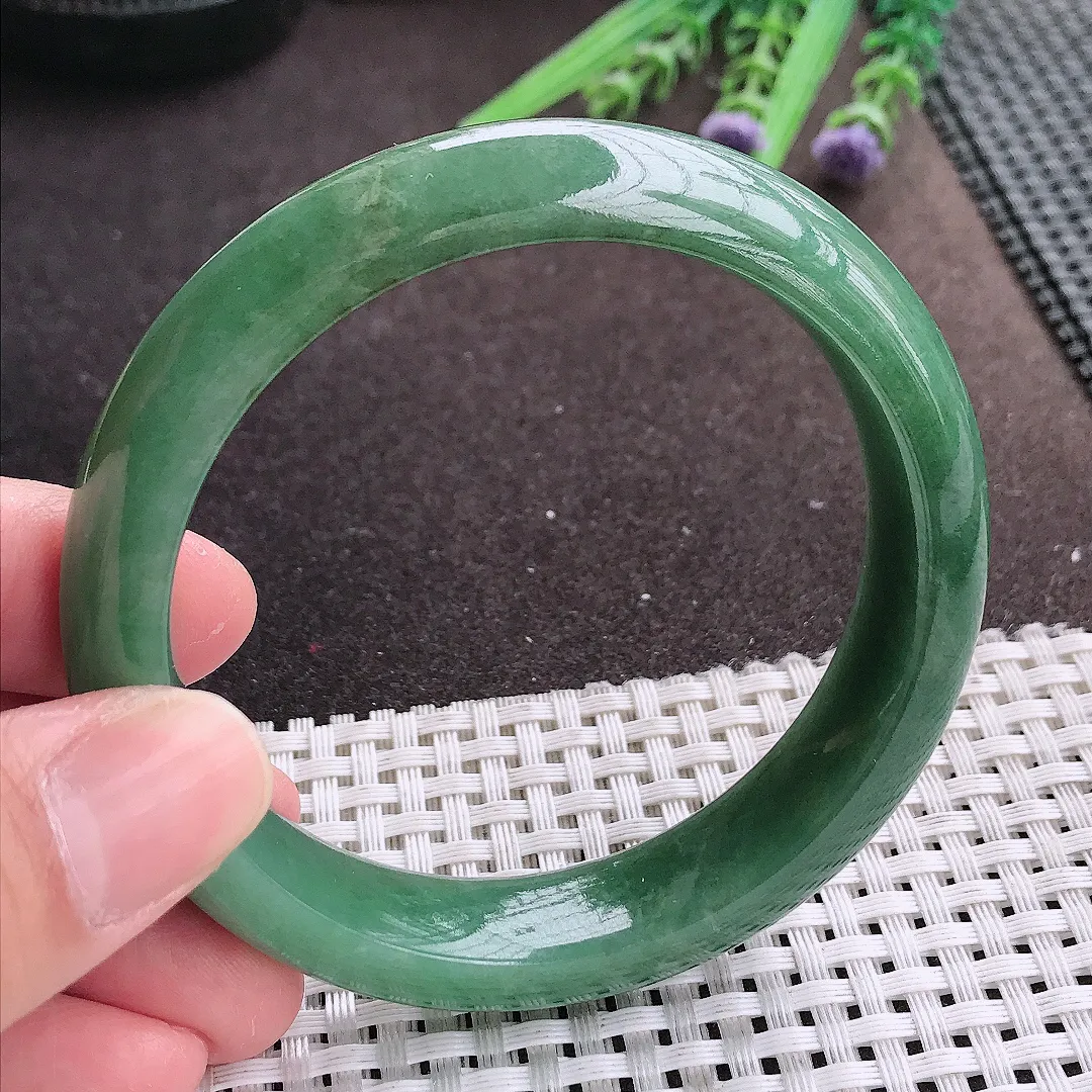 实拍A货翡翠58.8/13.5/8.5老坑精美温润满油绿手镯宽边翡翠玉镯女款