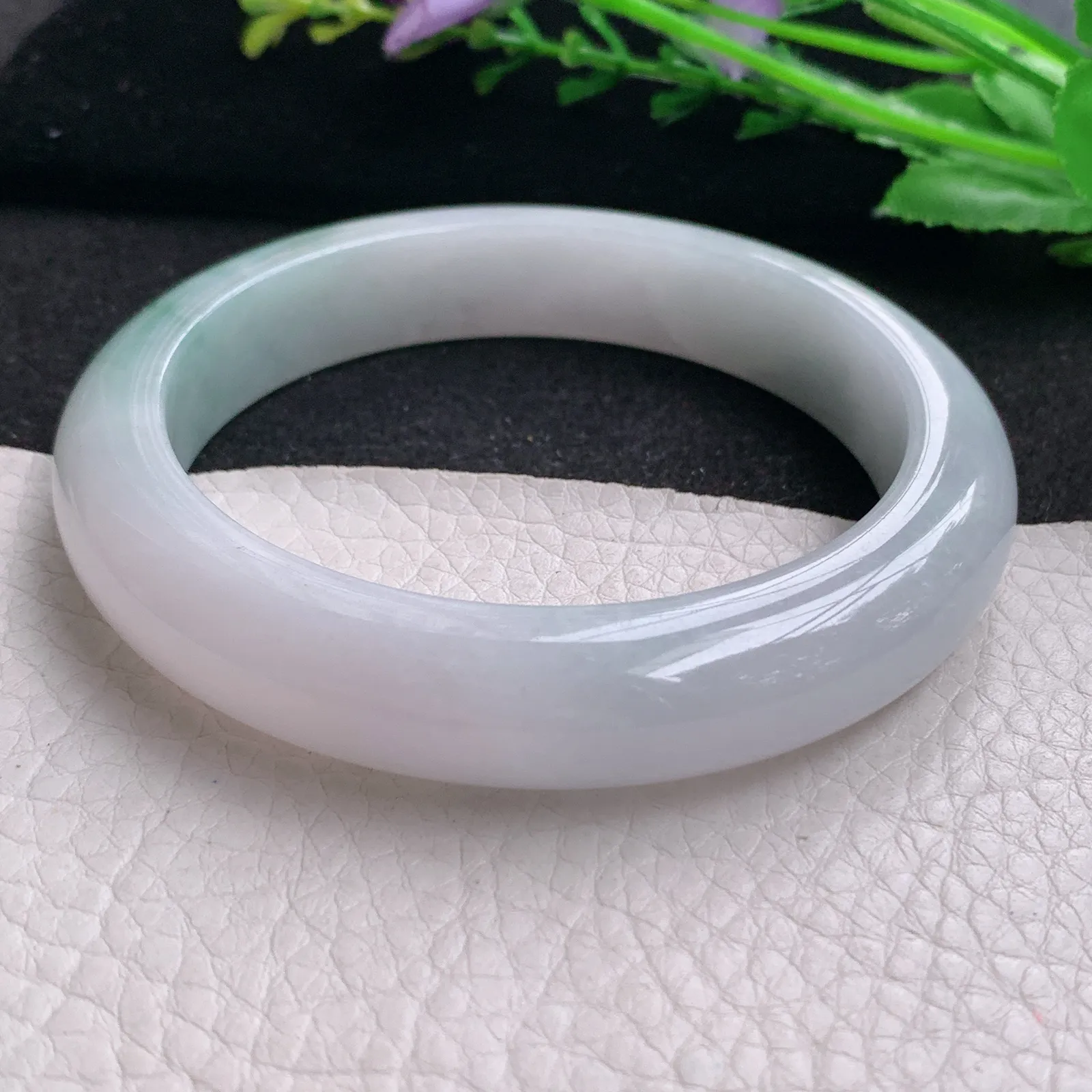 yh大圈口61*12.8*9.3平安镯 缅甸翡翠精美飘花大气宽边玉手镯 玉手环