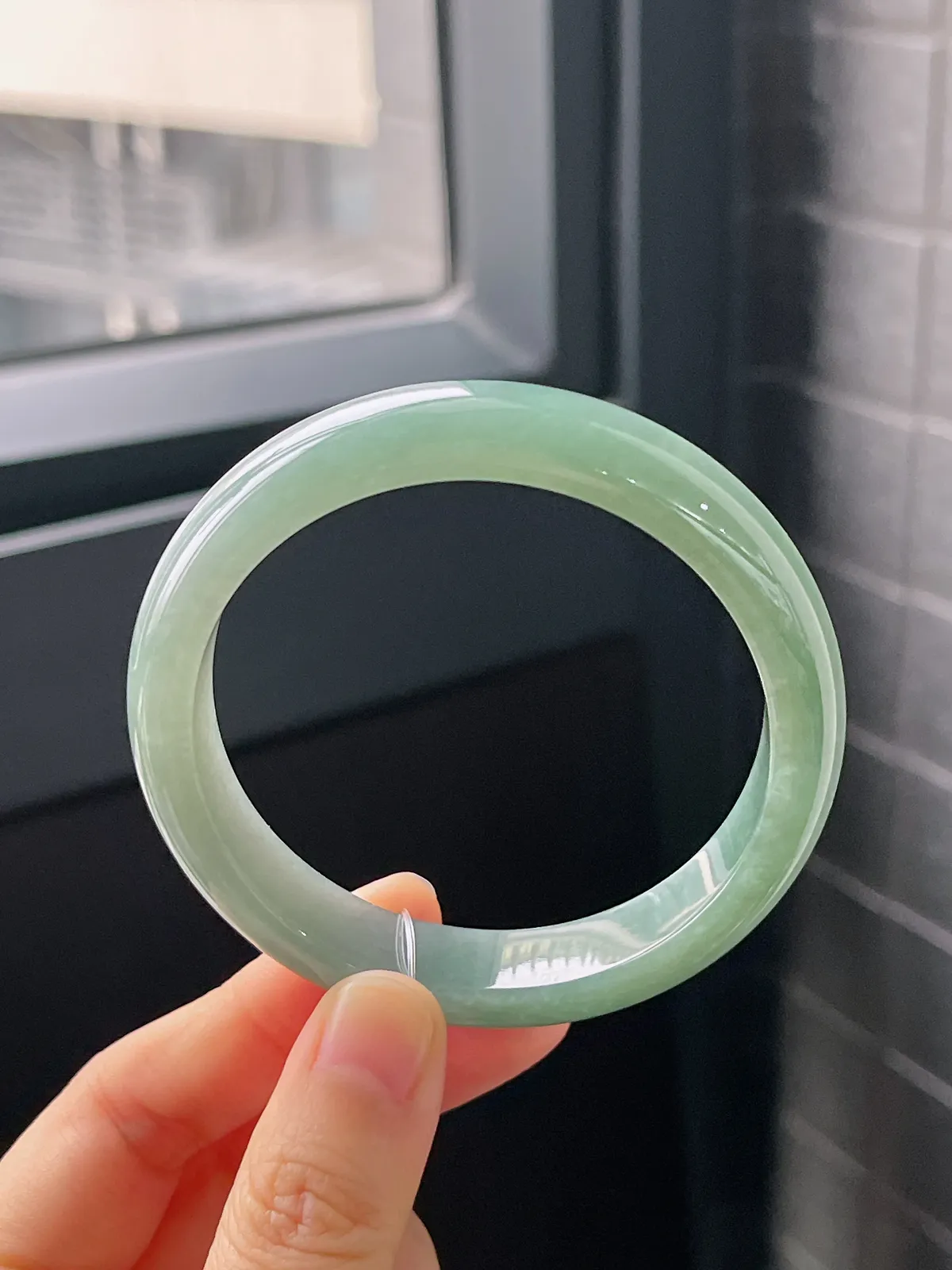 正圈56圈口，翡翠糯化种半山水手镯