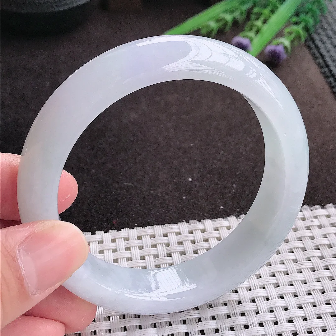 实拍A货翡翠58.8/15.3/9老坑冰纯起胶月光白手镯宽边翡翠玉镯女款