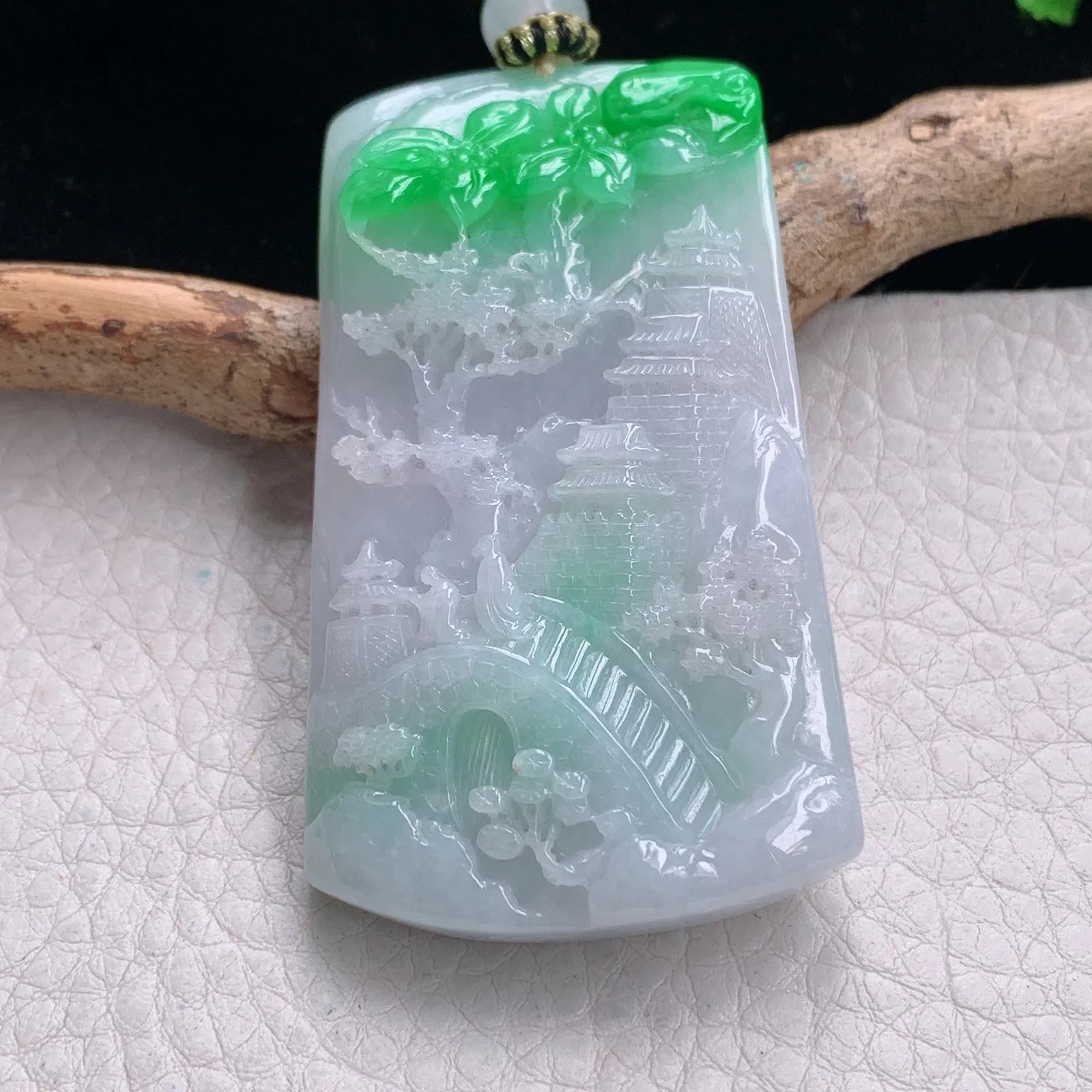yl实拍63*36.3*13缅甸翡翠精雕白底青山水 大好河山玉吊坠 玉挂坠