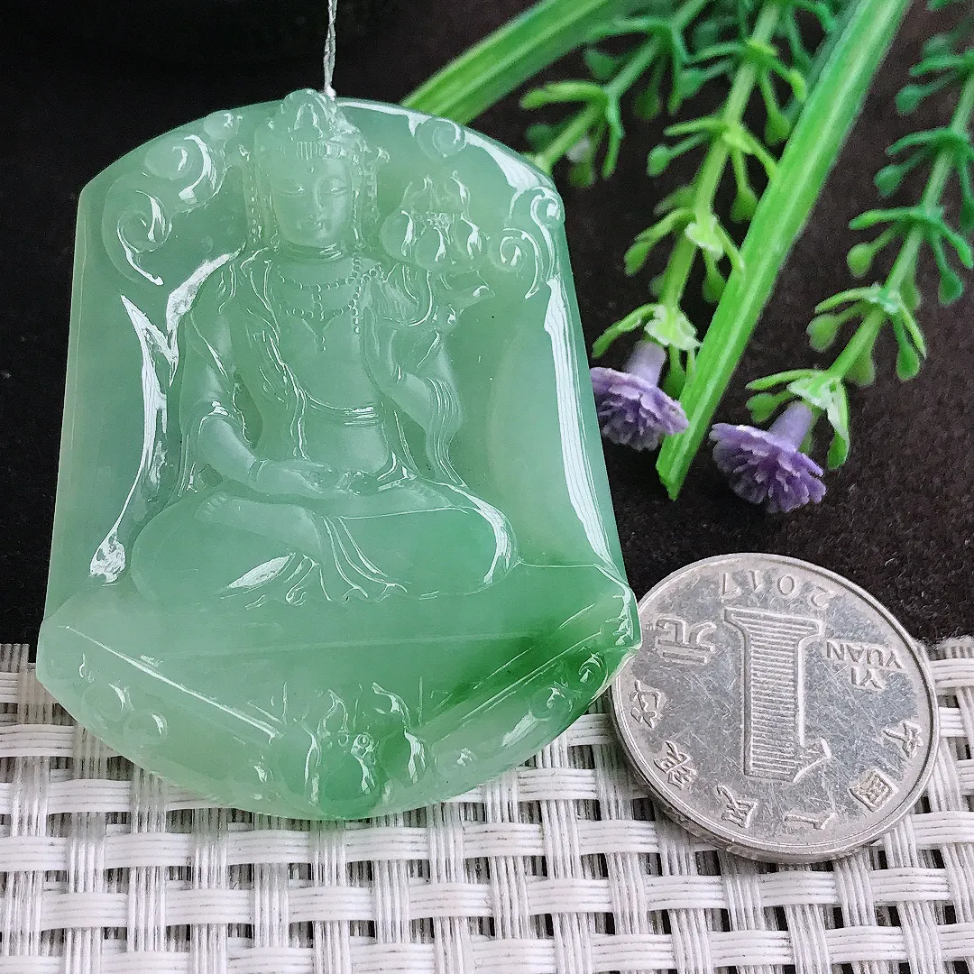 实拍A货翡翠51.7/42.2/5.8老坑冰胶水灵冰晴满甜绿大势至菩萨吊坠翡翠观音挂件