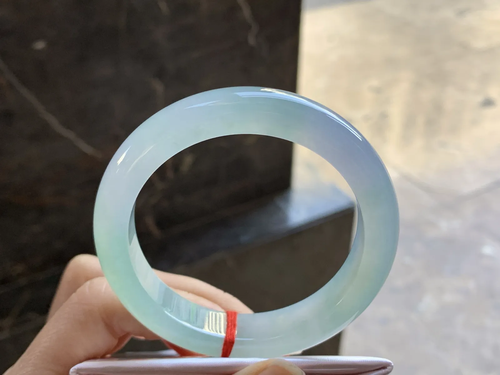 55.5-12-9.1

冰种淡春彩手镯^_^水润 清新