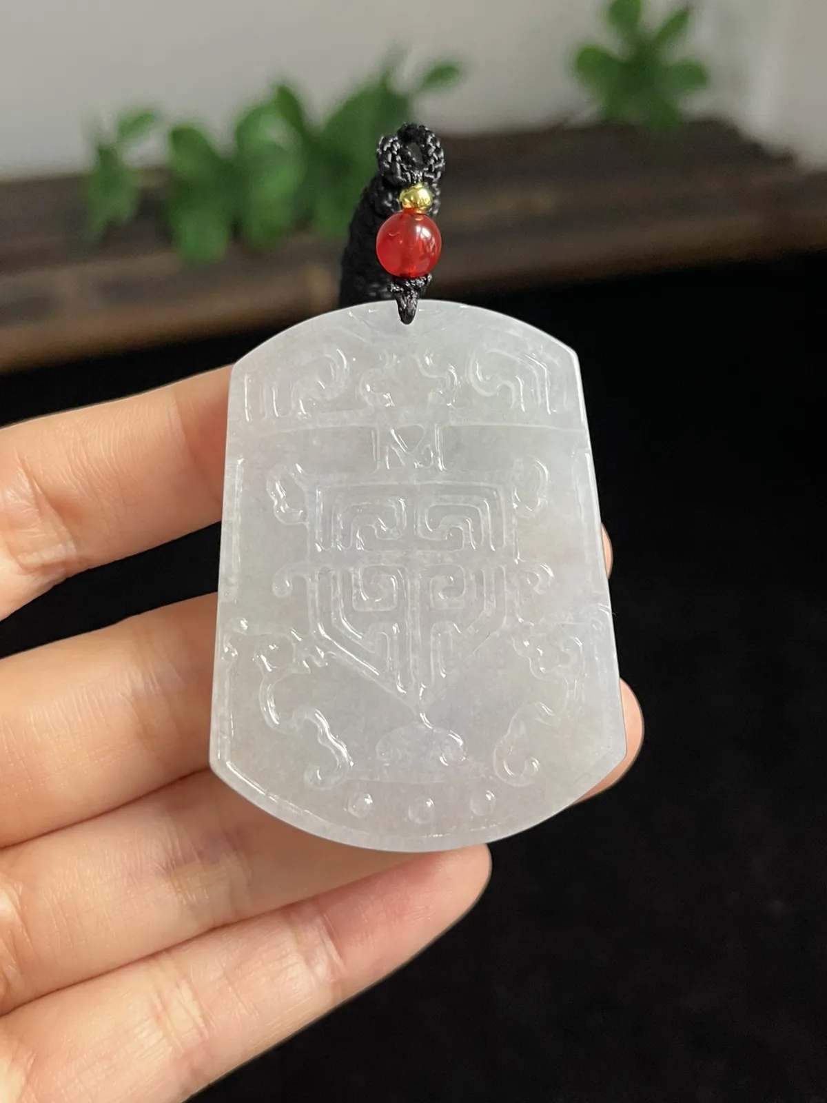 翡翠吊坠，配珠未测