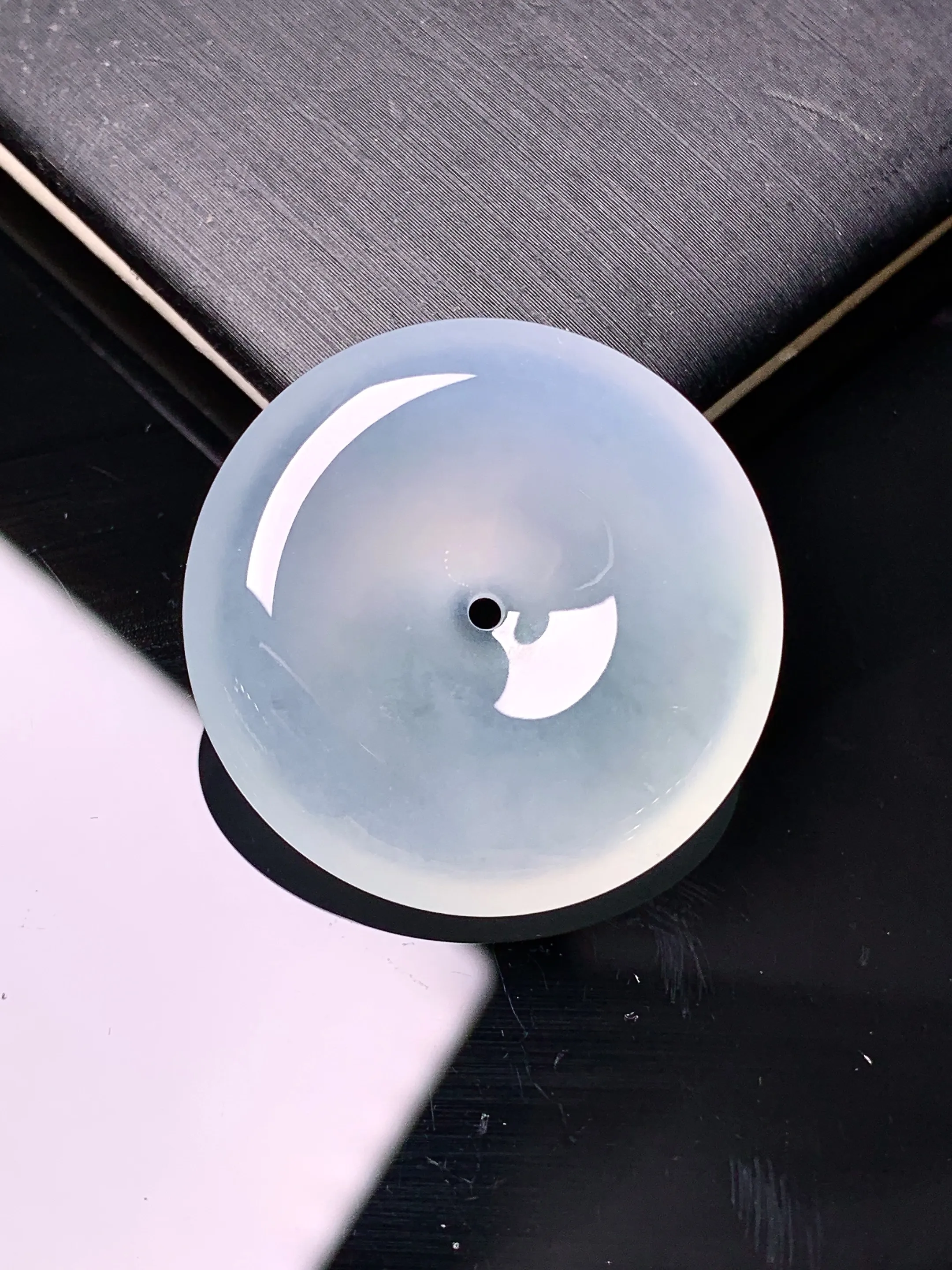 冰种平安扣吊坠 玉质细腻 色泽艳丽清新 整体尺寸28*6