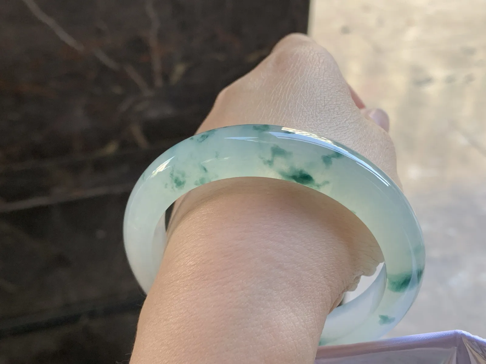 56.5-12.9-8.8

蓝花手镯^_^飘花灵韵