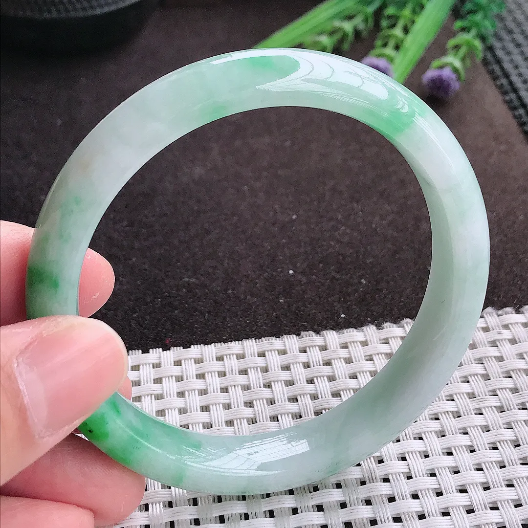 实拍A货翡翠59/11.6/7.8老坑冰润飘阳绿手镯宽边翡翠玉镯女款