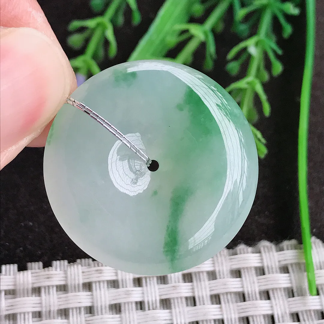 实拍A货翡翠29.8/6老坑冰胶水灵飘绿平安扣吊坠翡翠玉扣挂件