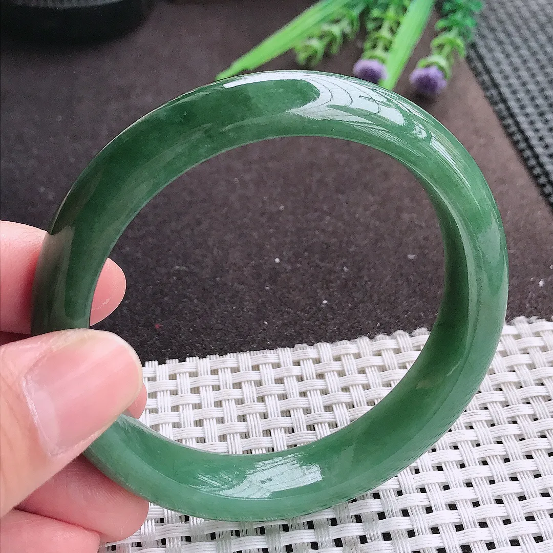 实拍A货翡翠58.8/13.5/8.5老坑精美温润满油绿手镯宽边翡翠玉镯女款