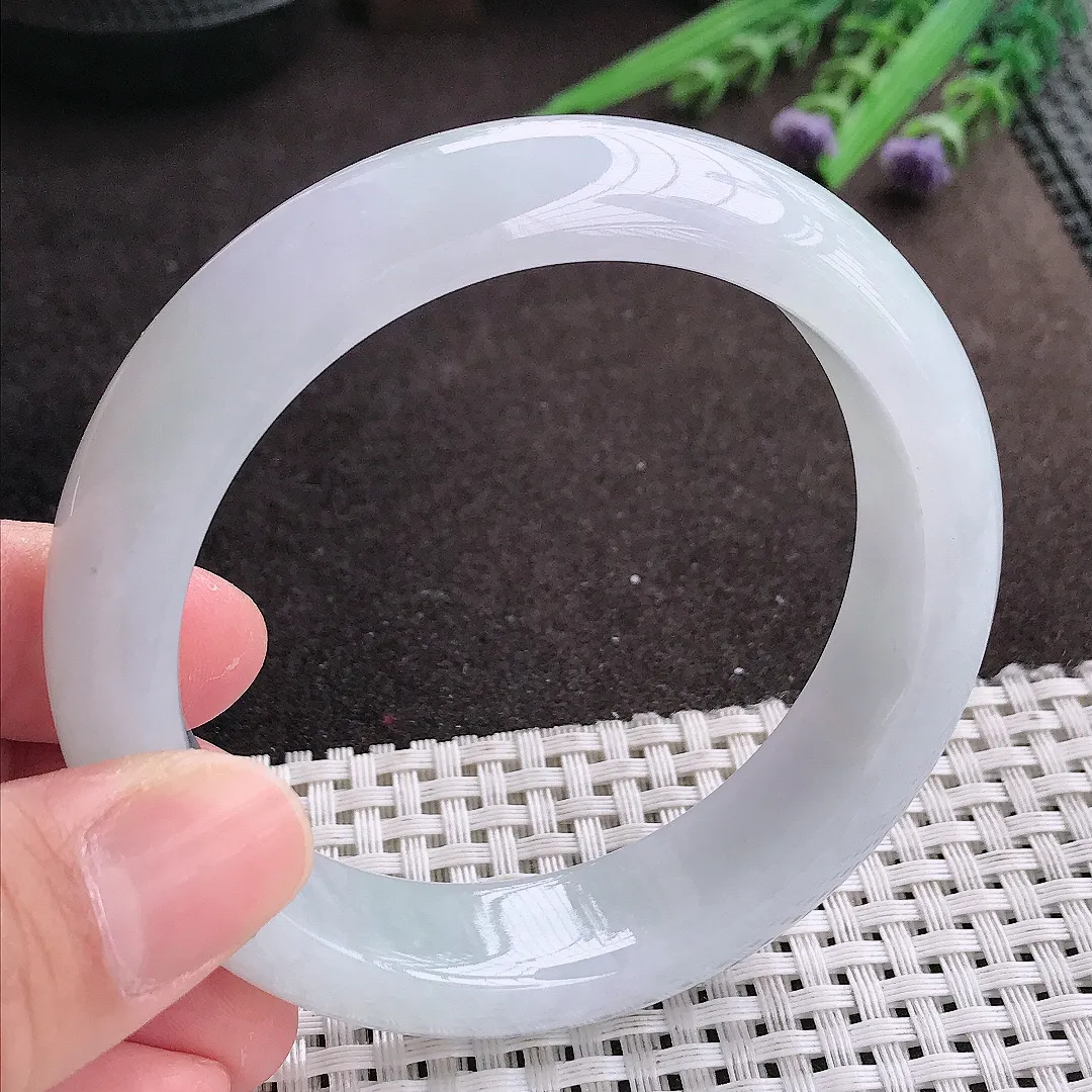 实拍A货翡翠58.8/15.3/9老坑冰纯起胶月光白手镯宽边翡翠玉镯女款