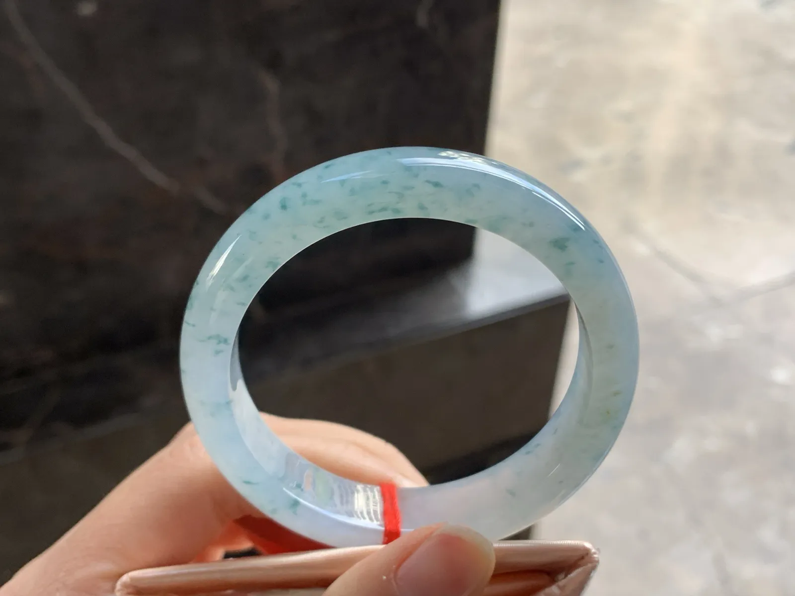 54.5-12.3-7.8

蓝花手镯^_^飘花灵韵