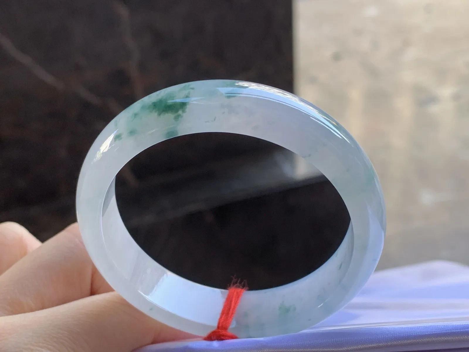 冰种飘花手镯
种好水足 54/14.4/7mm