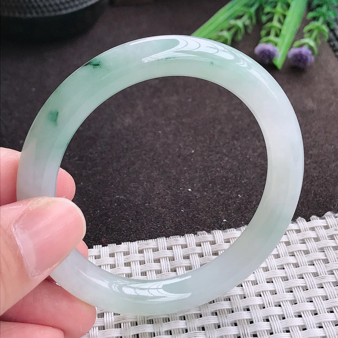 实拍A货翡翠53.5/9老坑冰胶水灵飘花圆条手镯翡翠玉镯女款