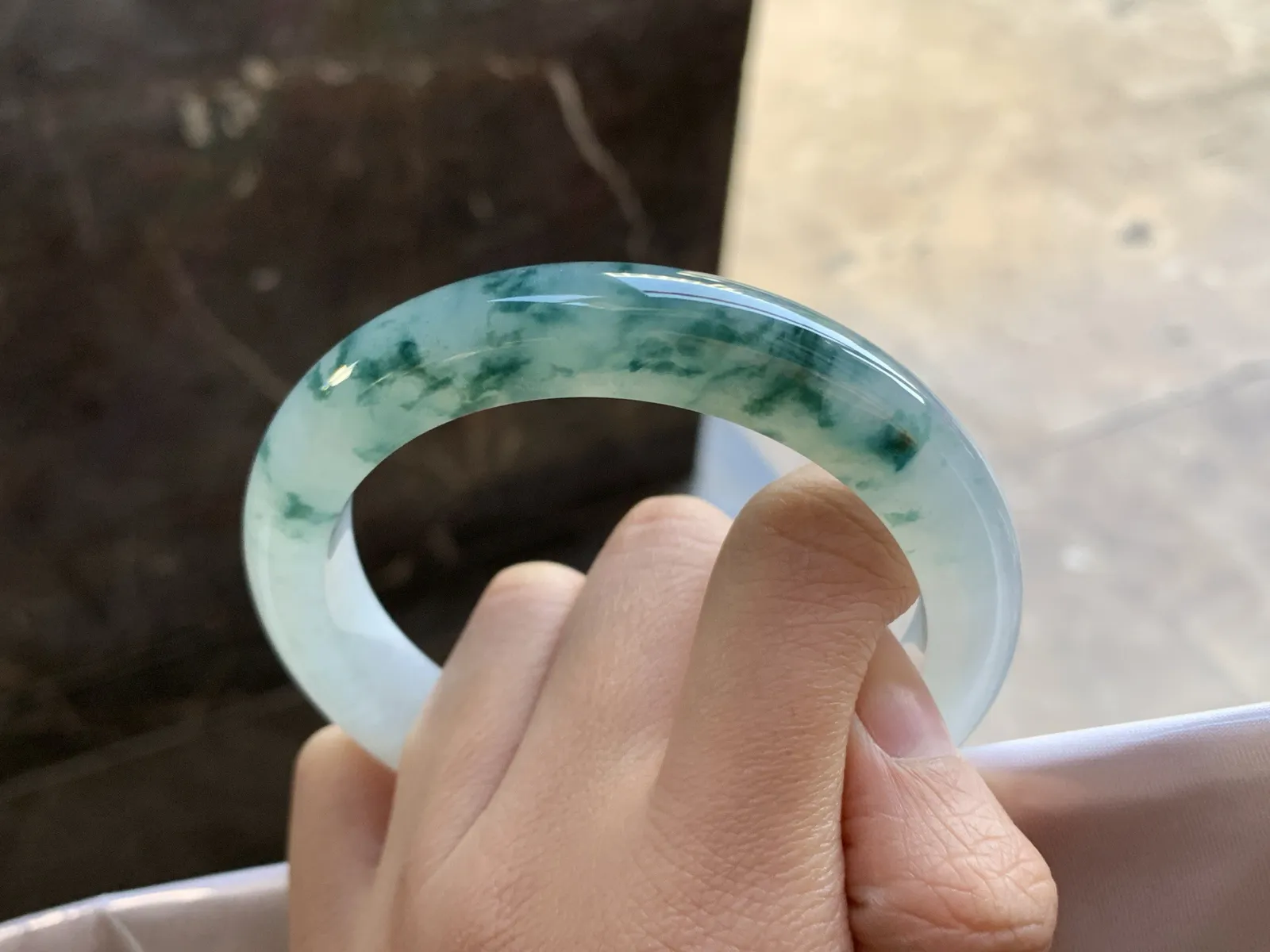 60-12-9.6

蓝花大圈手镯^_^飘花浓郁