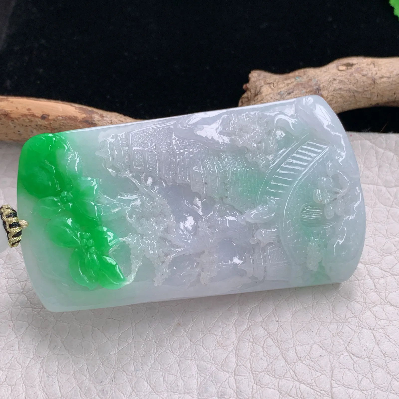yl实拍63*36.3*13缅甸翡翠精雕白底青山水 大好河山玉吊坠 玉挂坠