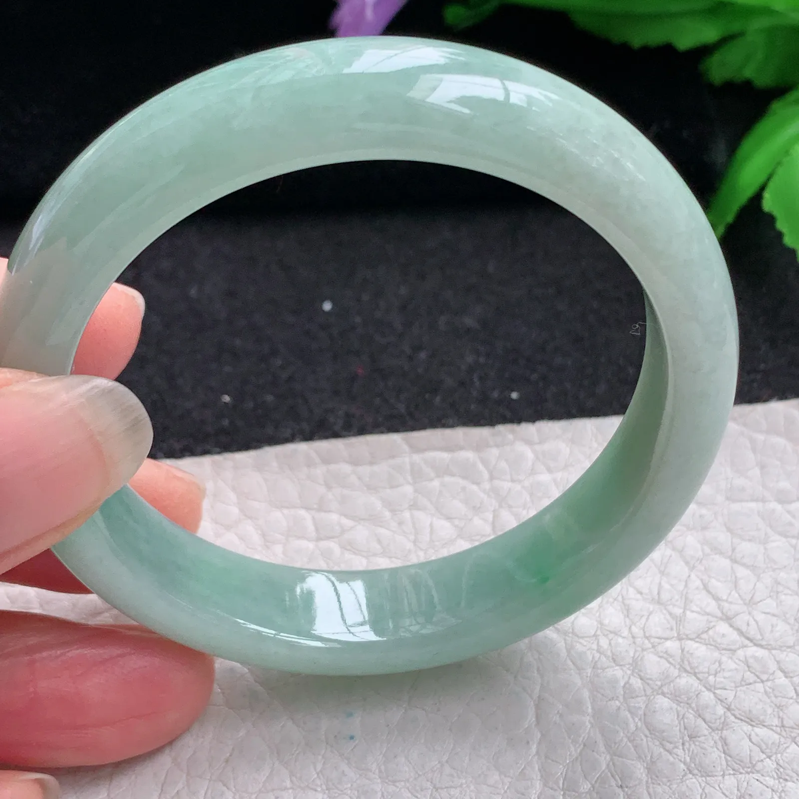 xx小圈口50.8*11.6*7.2平安镯 缅甸翡翠精美飘阳绿宽边玉手镯 玉手环