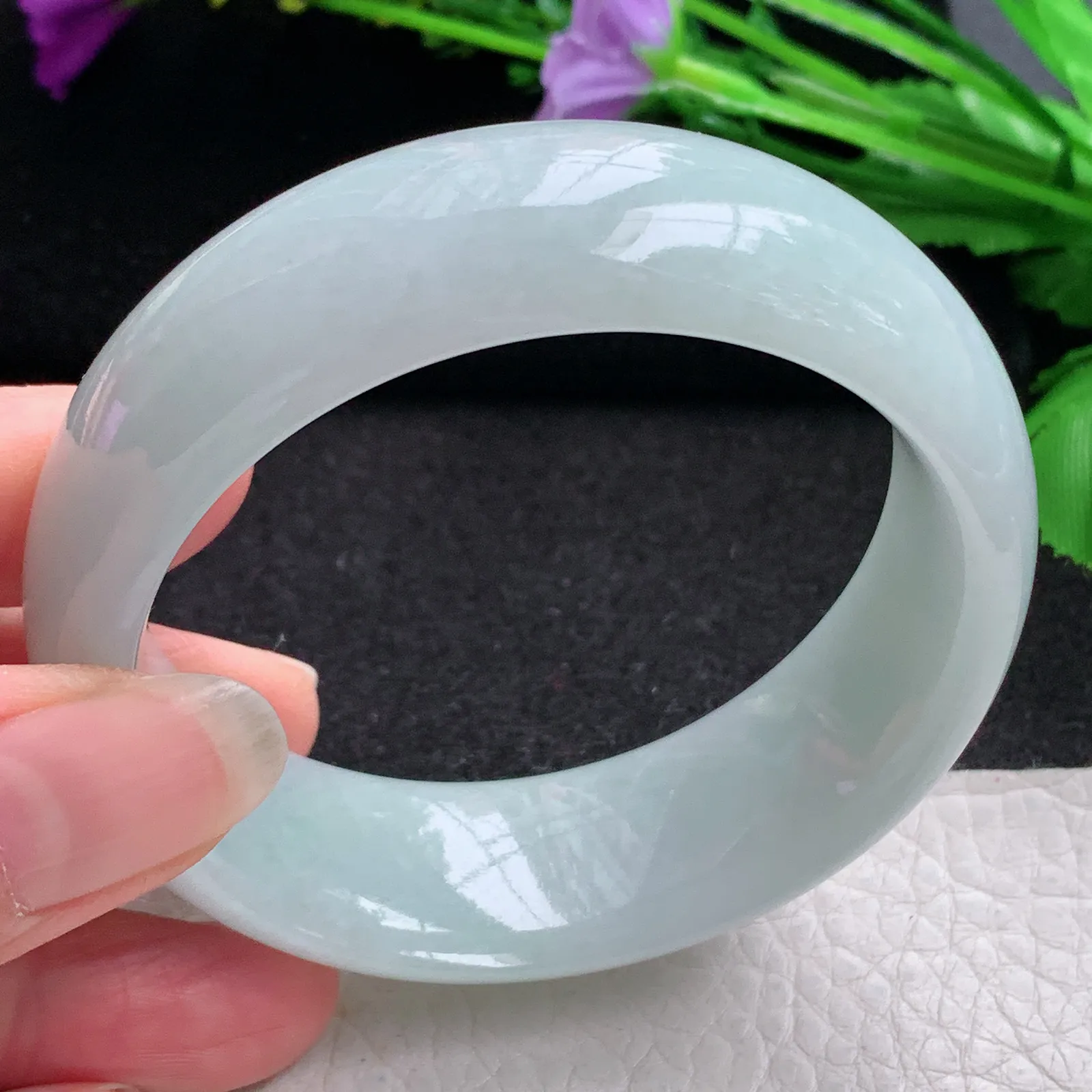 js稀有宽度55*19.8*8轮胎镯 缅甸翡翠精美浅绿大气宽边玉手镯 玉手环