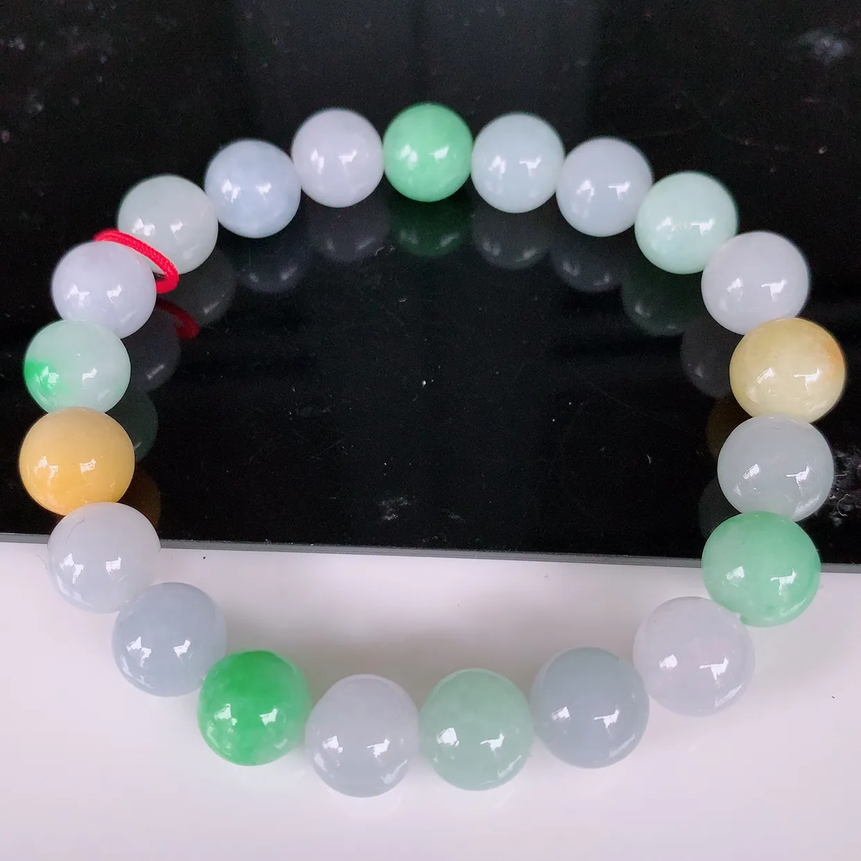 自然光实拍，冰润多宝翡翠手链，多彩翡翠手串，颜色丰富，料子细腻，高档大气，自戴送礼佳品！#46.19取一尺寸9.5