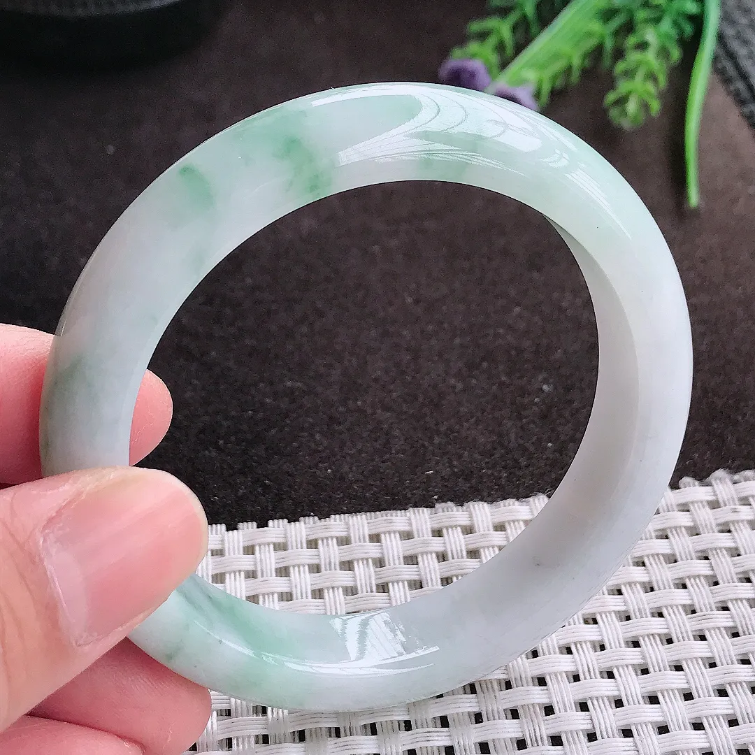 实拍A货翡翠55.5/12.5/8.5老坑秀气冰润飘花手镯宽边翡翠玉镯女款
