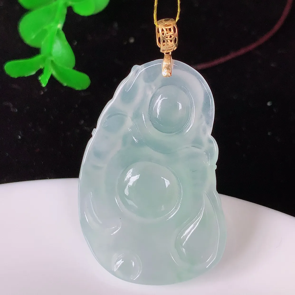 18K金镶嵌冰种翡翠逍遥布袋佛吊坠，代代有钱，水足丰盈，盈满欢喜，配戴送礼佳品！#35.19整体41裸石36*23*4