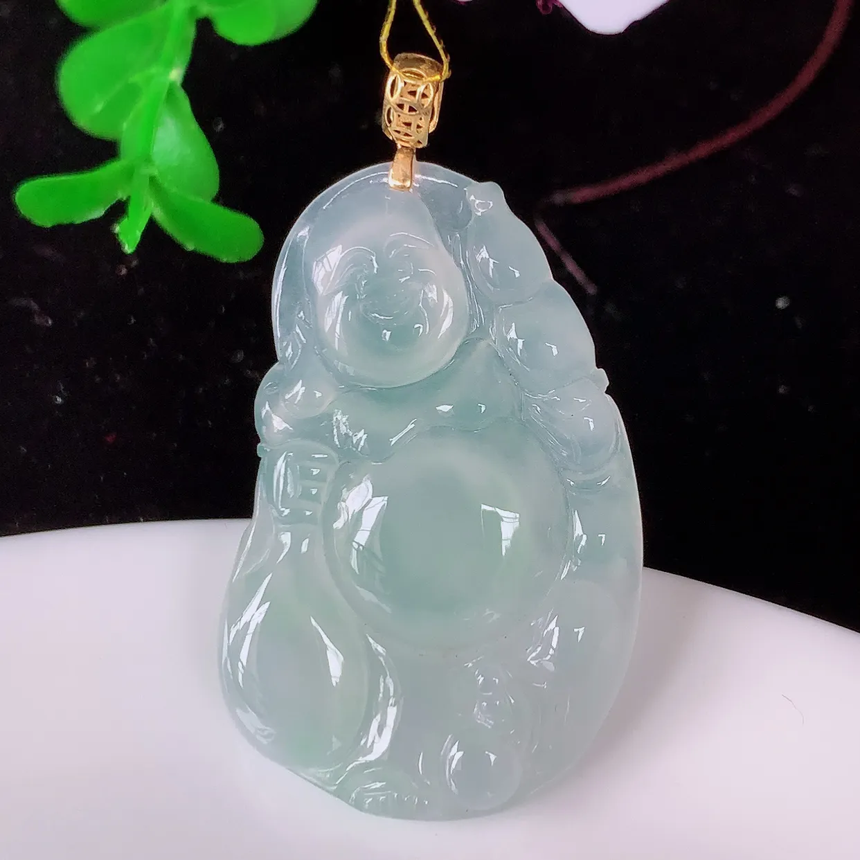 18K金镶嵌冰种翡翠逍遥布袋佛吊坠，代代有钱，水足丰盈，盈满欢喜，配戴送礼佳品！#35.19整体41裸石36*23*4