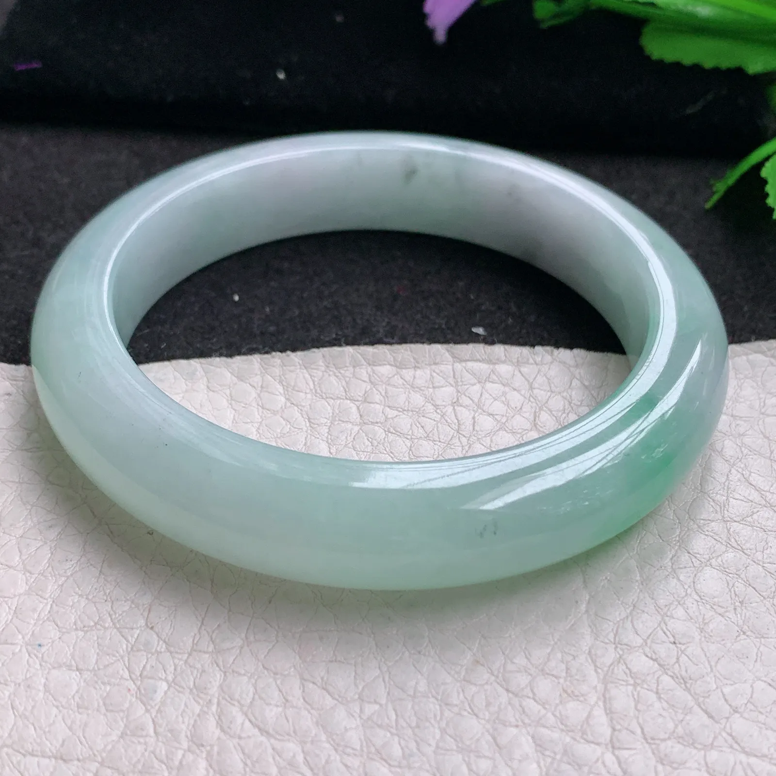 nr实拍57.3*12*9平安镯 缅甸翡翠精美飘绿宽边玉手镯 玉手环